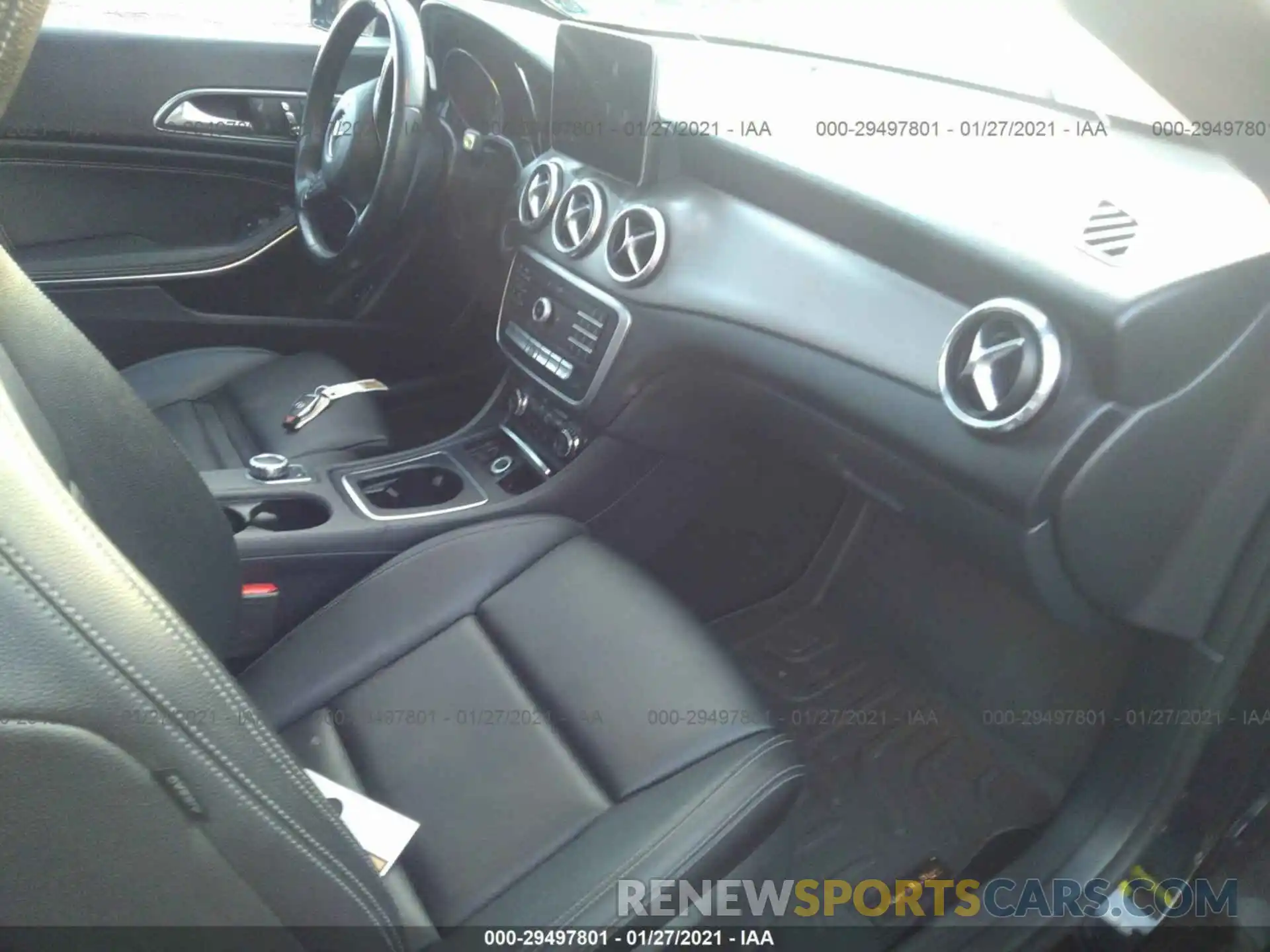 5 Photograph of a damaged car WDDSJ4GB8KN726334 MERCEDES-BENZ CLA 2019