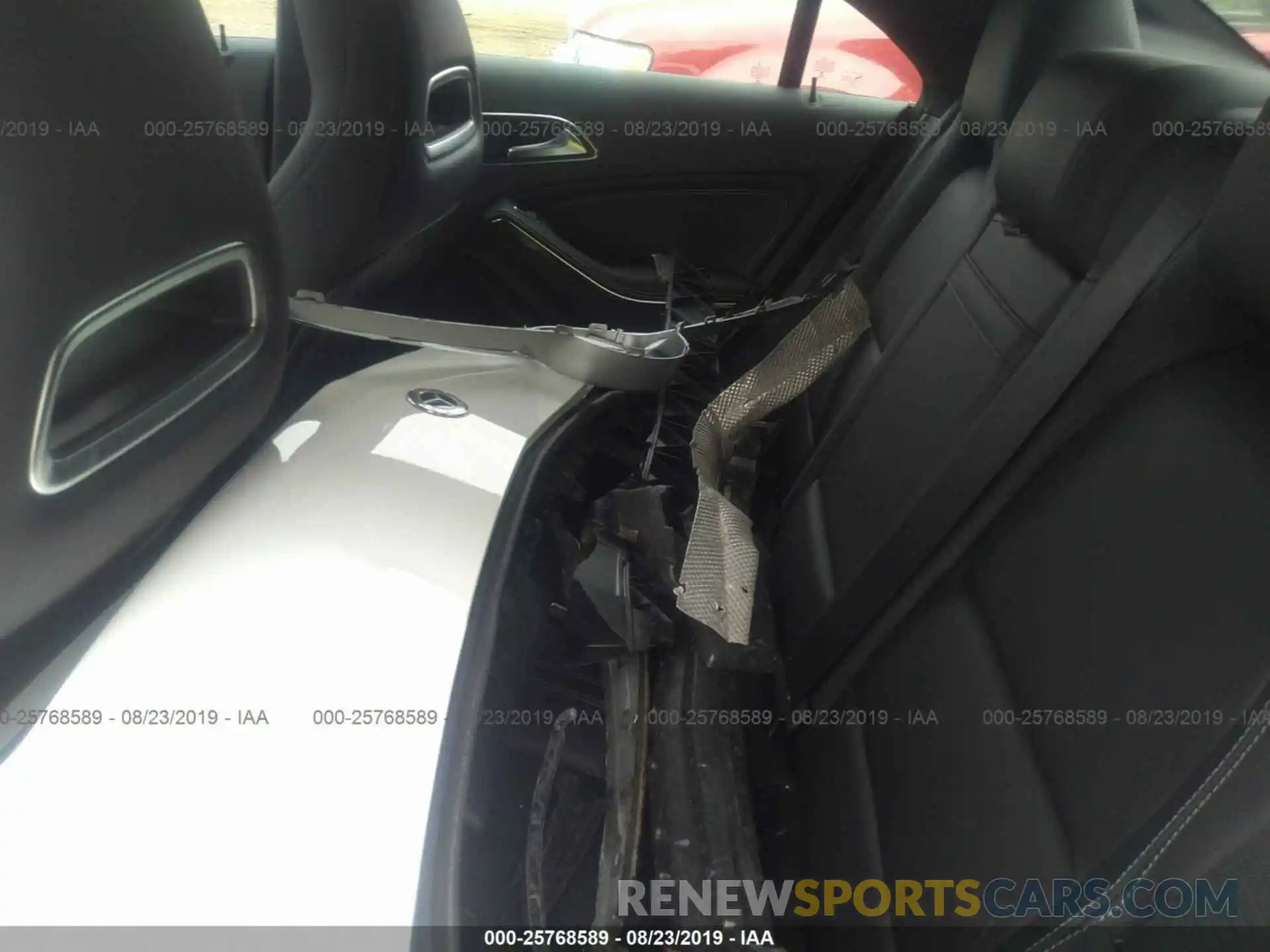 8 Photograph of a damaged car WDDSJ4GB8KN728424 MERCEDES-BENZ CLA 2019