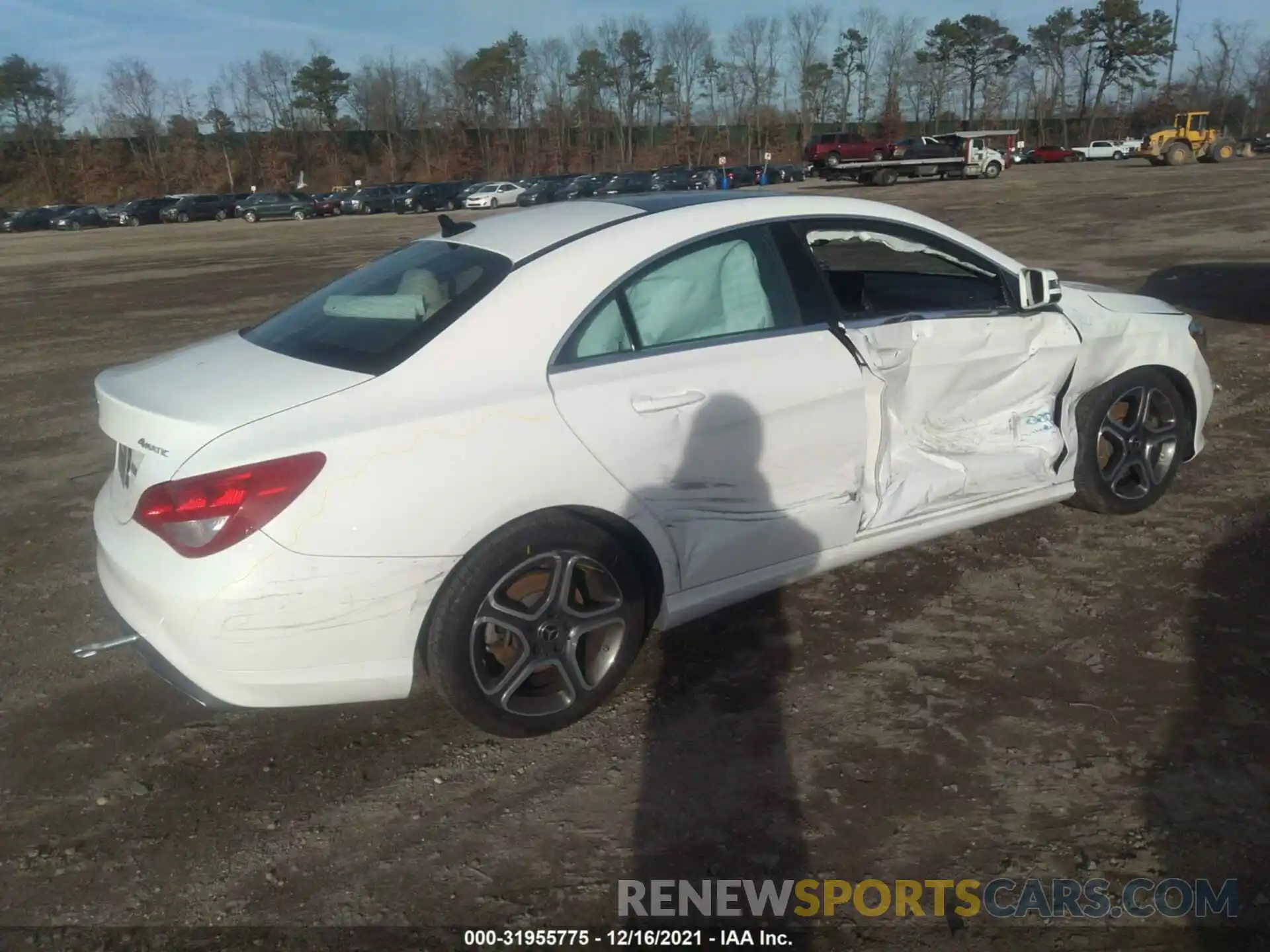 4 Photograph of a damaged car WDDSJ4GB9KN719912 MERCEDES-BENZ CLA 2019