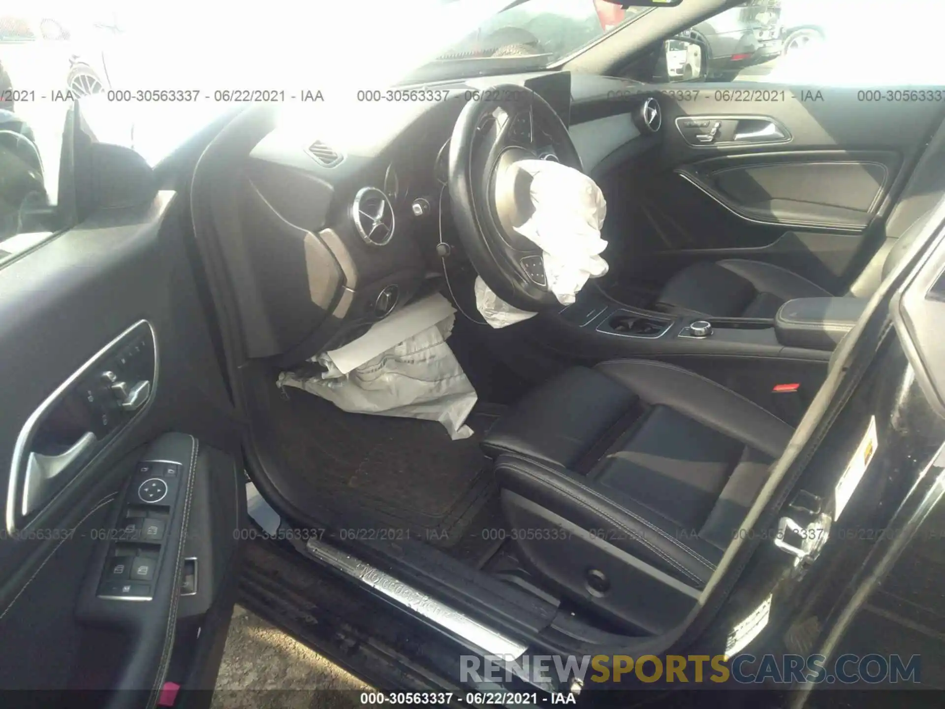 5 Photograph of a damaged car WDDSJ4GBXKN740249 MERCEDES-BENZ CLA 2019