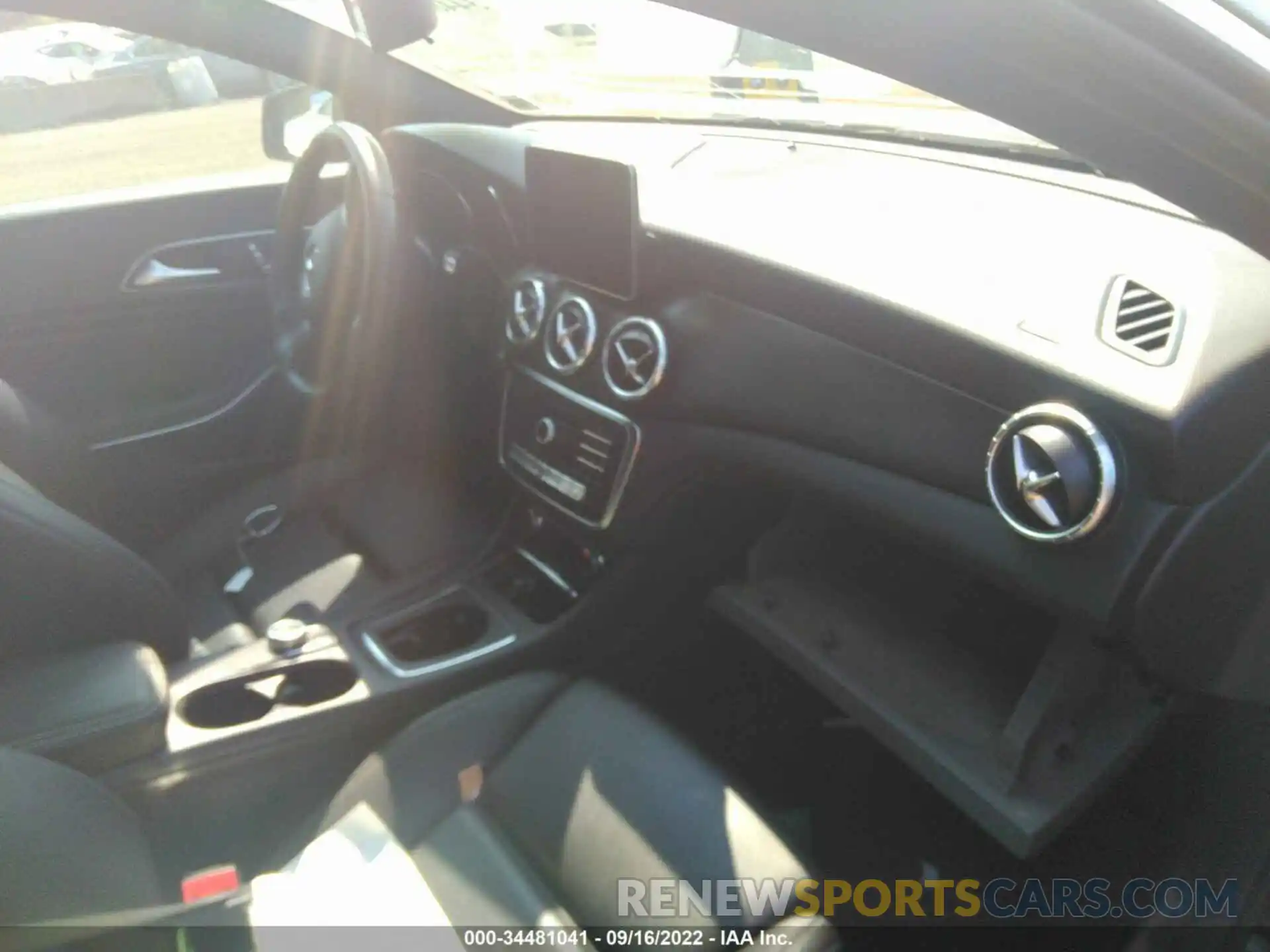 5 Photograph of a damaged car WDDSJ4GBXKN744446 MERCEDES-BENZ CLA 2019