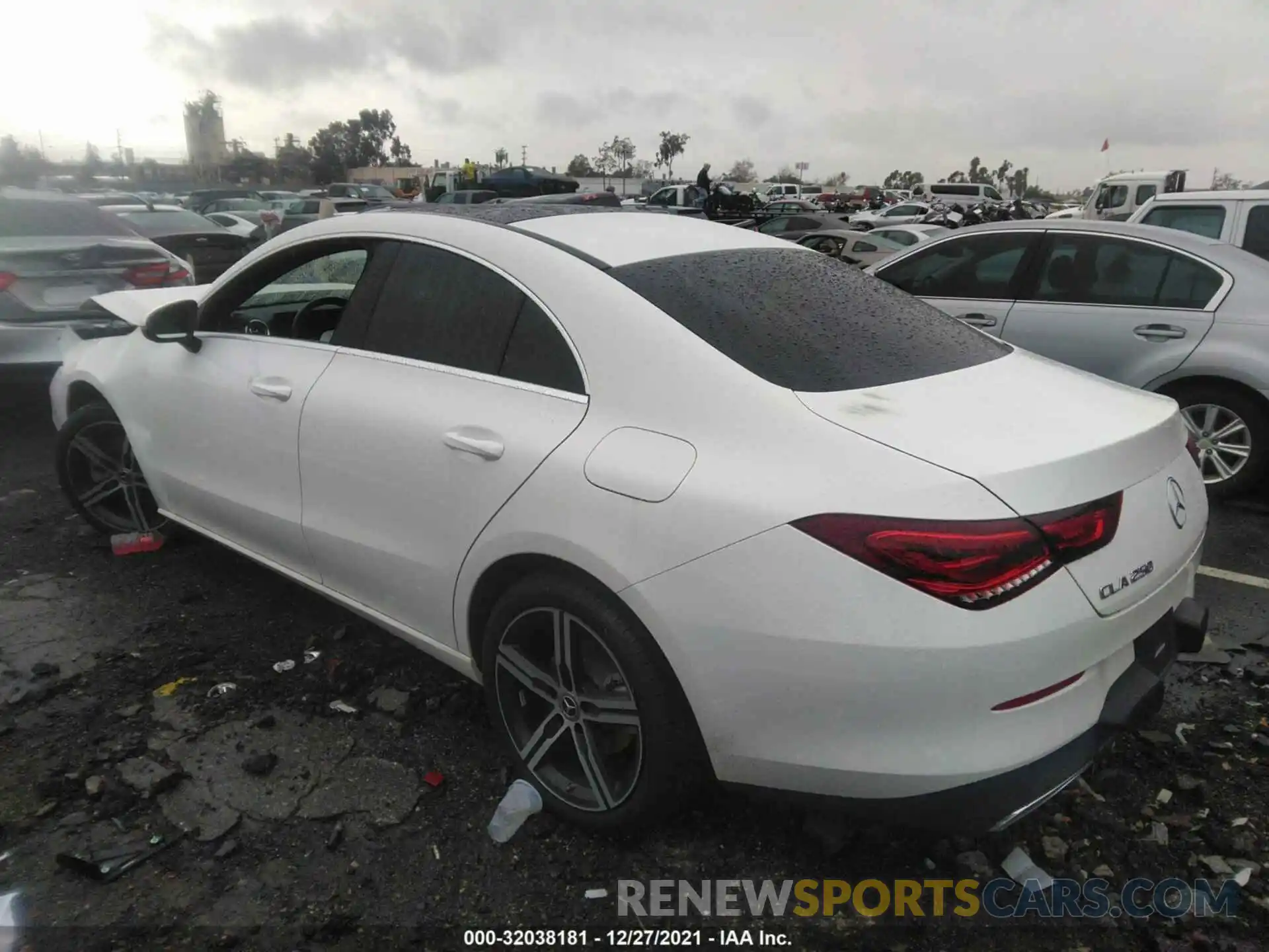 3 Photograph of a damaged car W1K5J4GB0LN124929 MERCEDES-BENZ CLA 2020