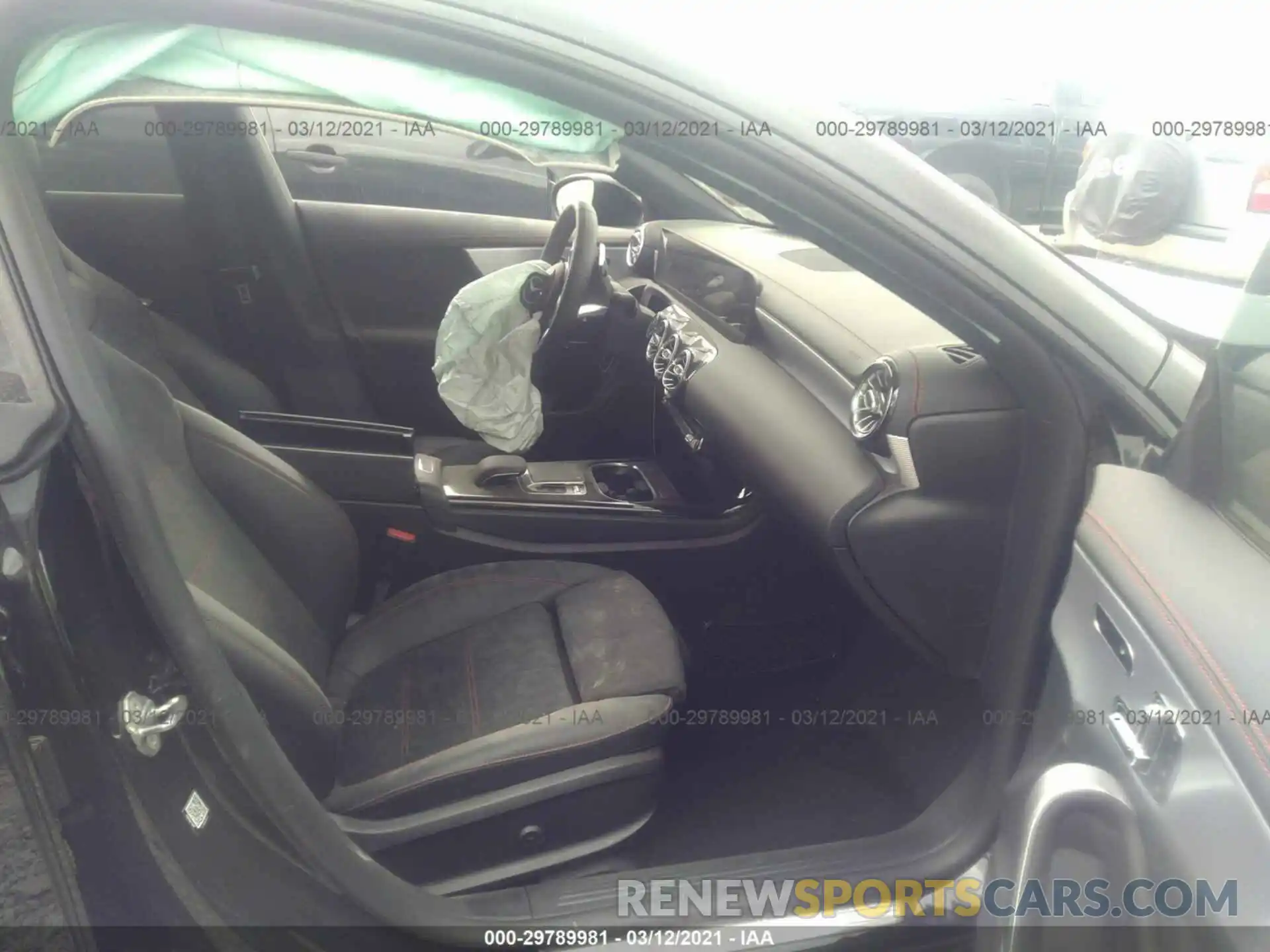 5 Photograph of a damaged car W1K5J4GB1LN103023 MERCEDES-BENZ CLA 2020