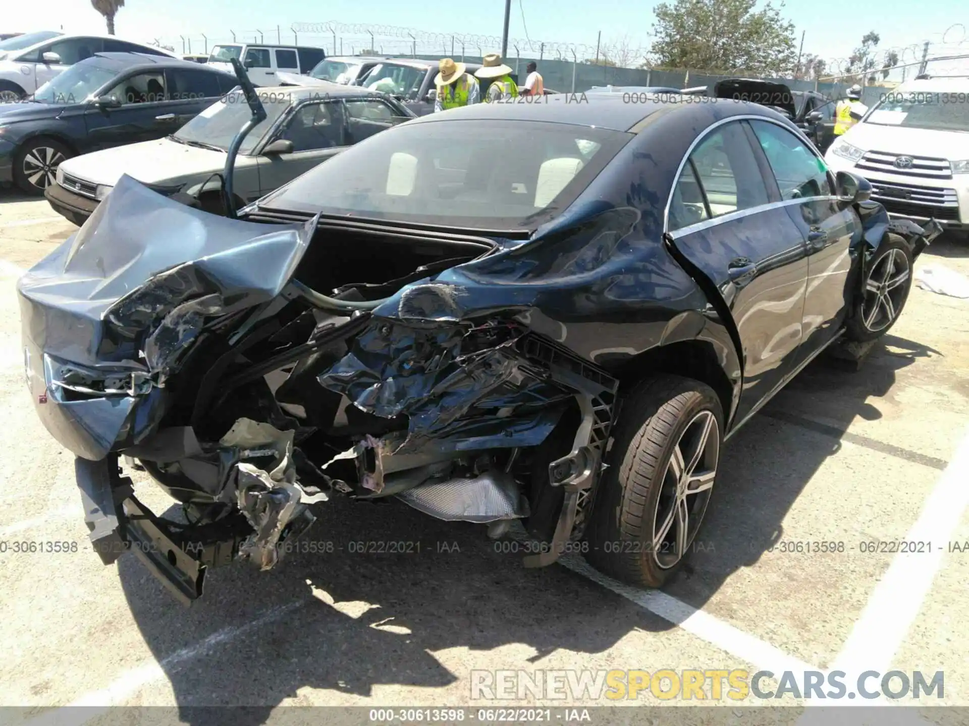 4 Photograph of a damaged car W1K5J4GB2LN124415 MERCEDES-BENZ CLA 2020