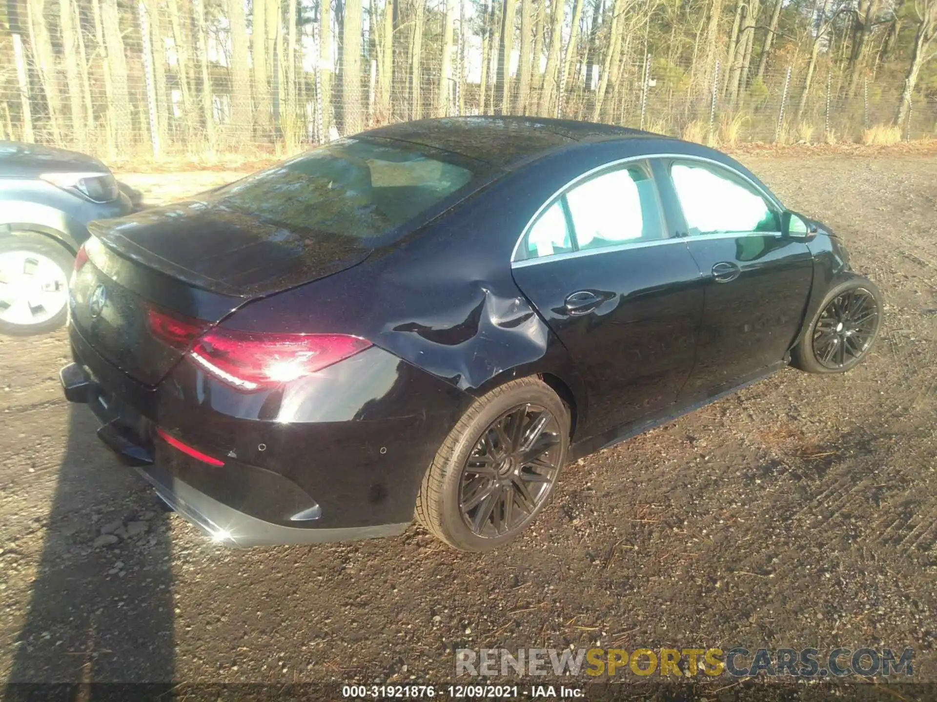 4 Photograph of a damaged car W1K5J4GB5LN126062 MERCEDES-BENZ CLA 2020