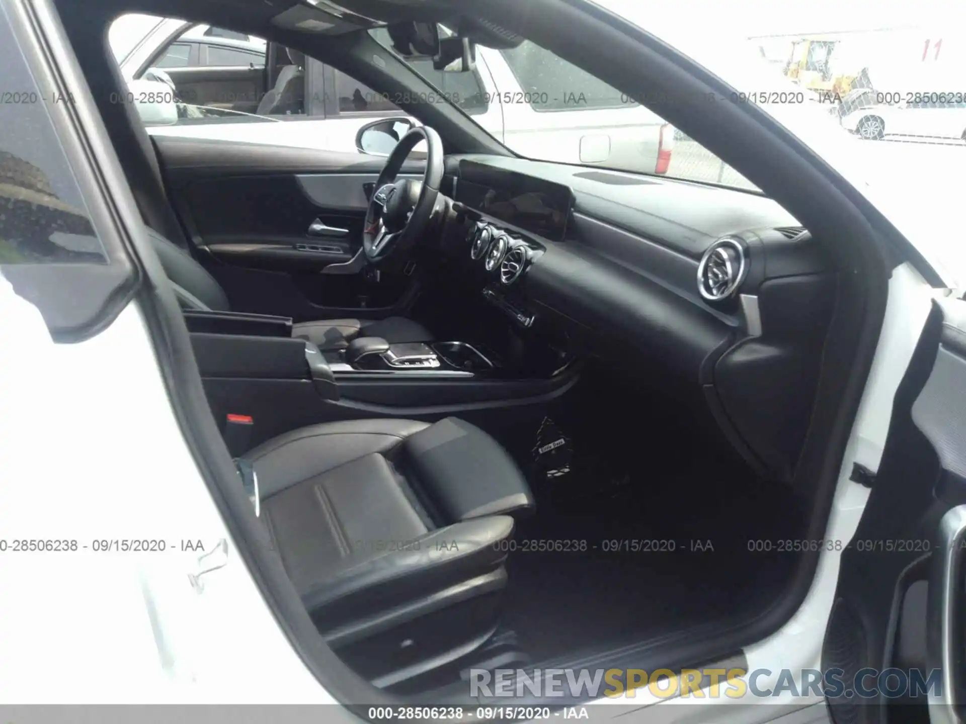 5 Фотография поврежденного автомобиля WDD5J4GB0LN039671 MERCEDES-BENZ CLA 2020