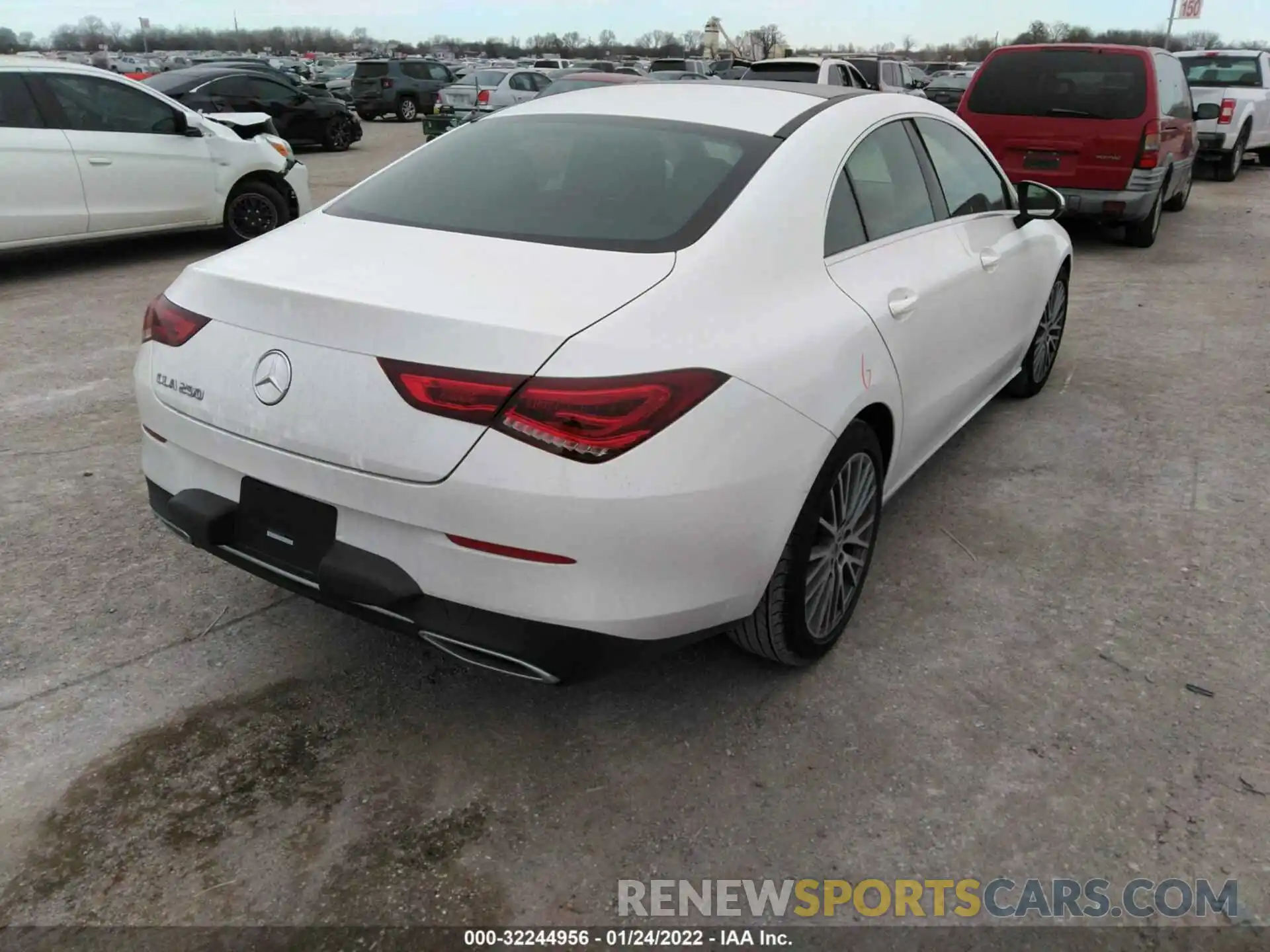 4 Photograph of a damaged car WDD5J4GB7LN077740 MERCEDES-BENZ CLA 2020