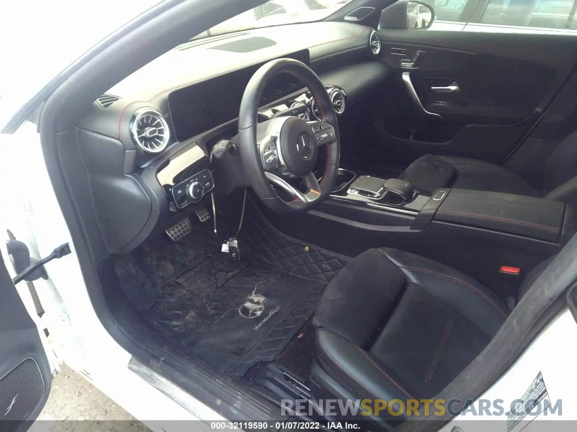 5 Photograph of a damaged car WDD5J4HB1LN036115 MERCEDES-BENZ CLA 2020