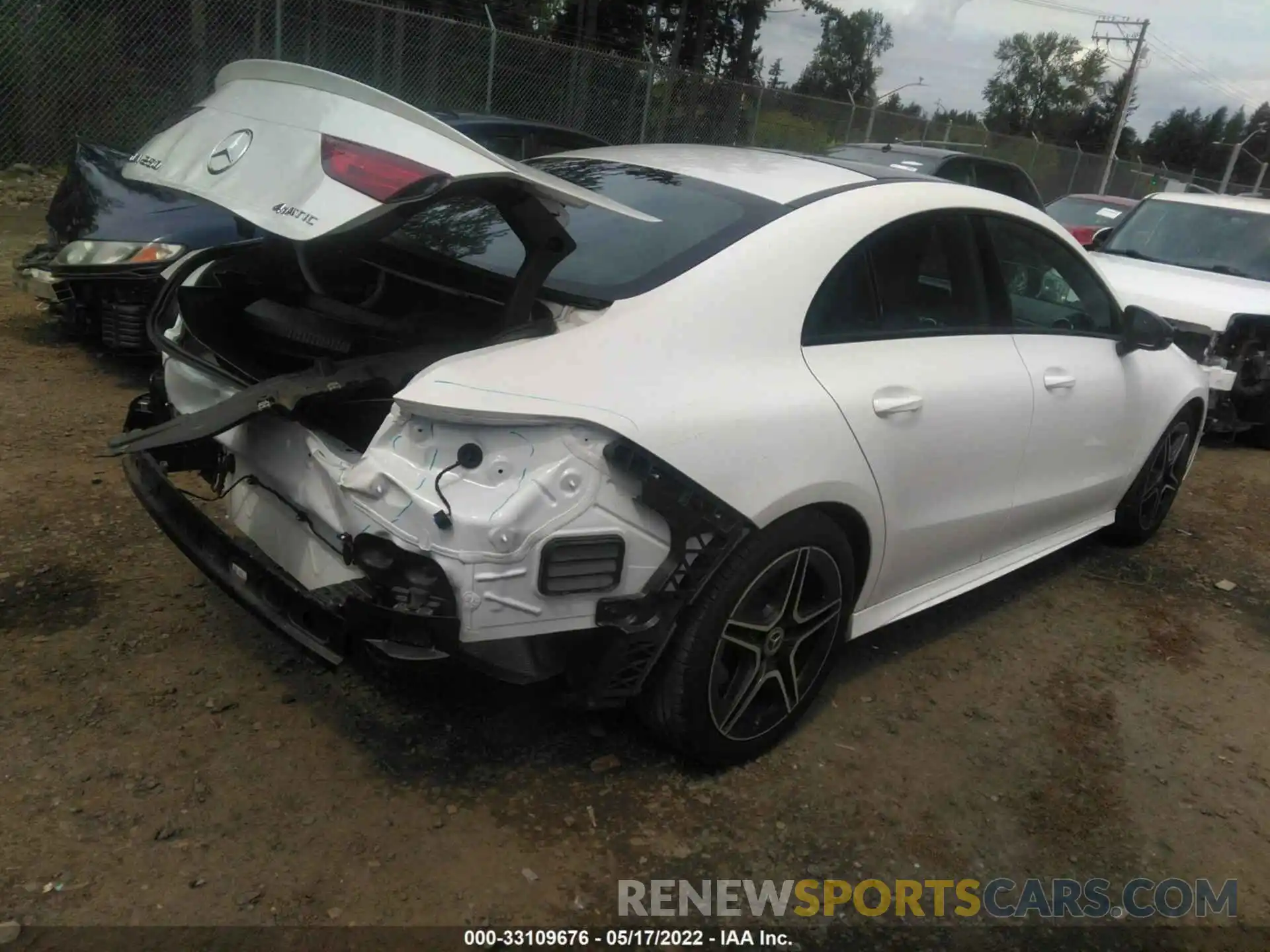 4 Photograph of a damaged car WDD5J4HB8LN069273 MERCEDES-BENZ CLA 2020