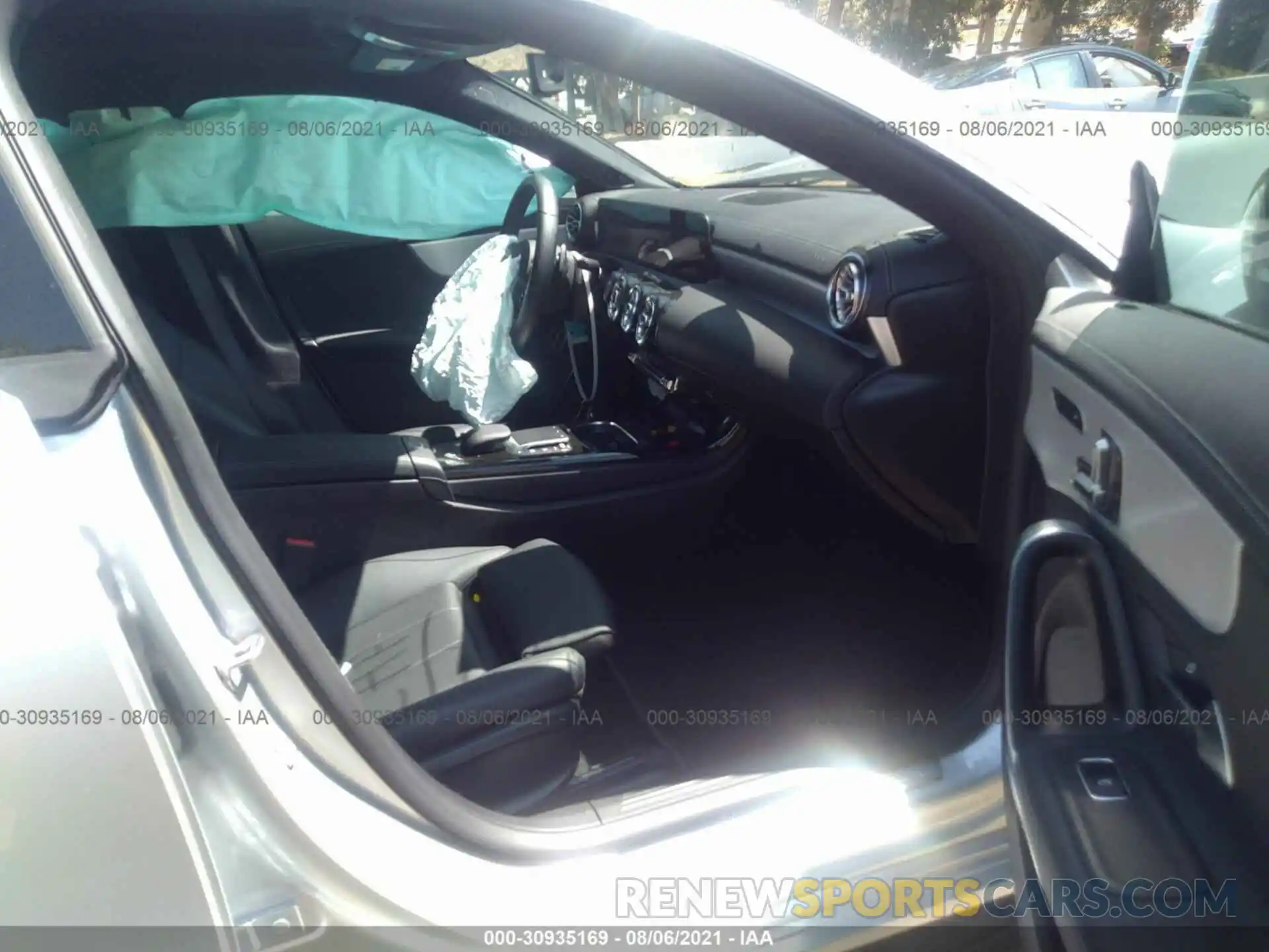 5 Photograph of a damaged car W1K5J4GB0MN171346 MERCEDES-BENZ CLA 2021