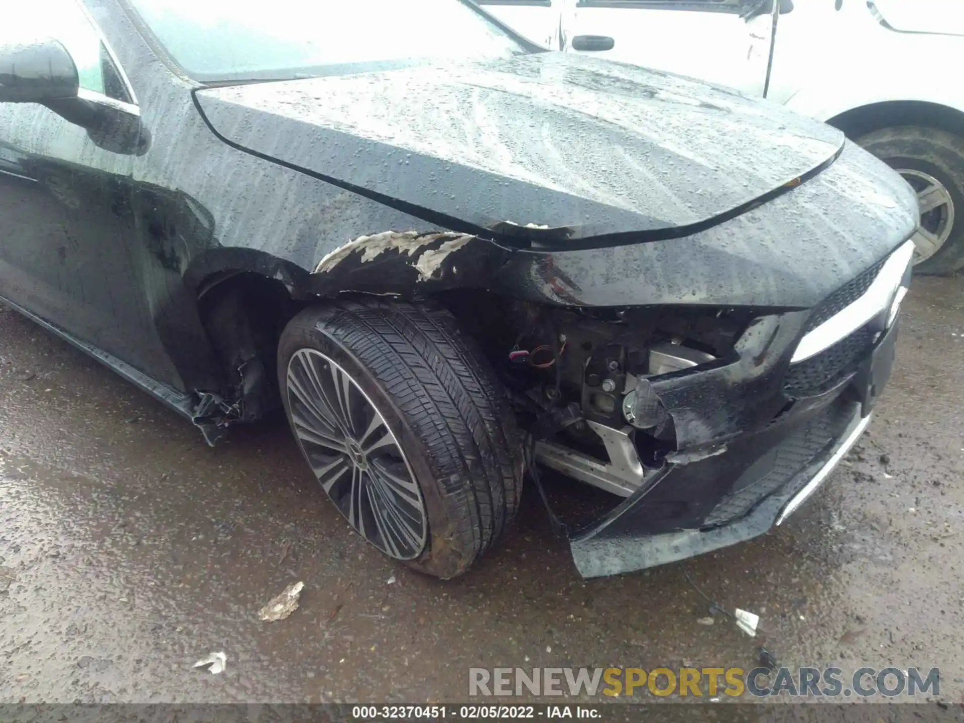 6 Photograph of a damaged car W1K5J4HB3MN170139 MERCEDES-BENZ CLA 2021