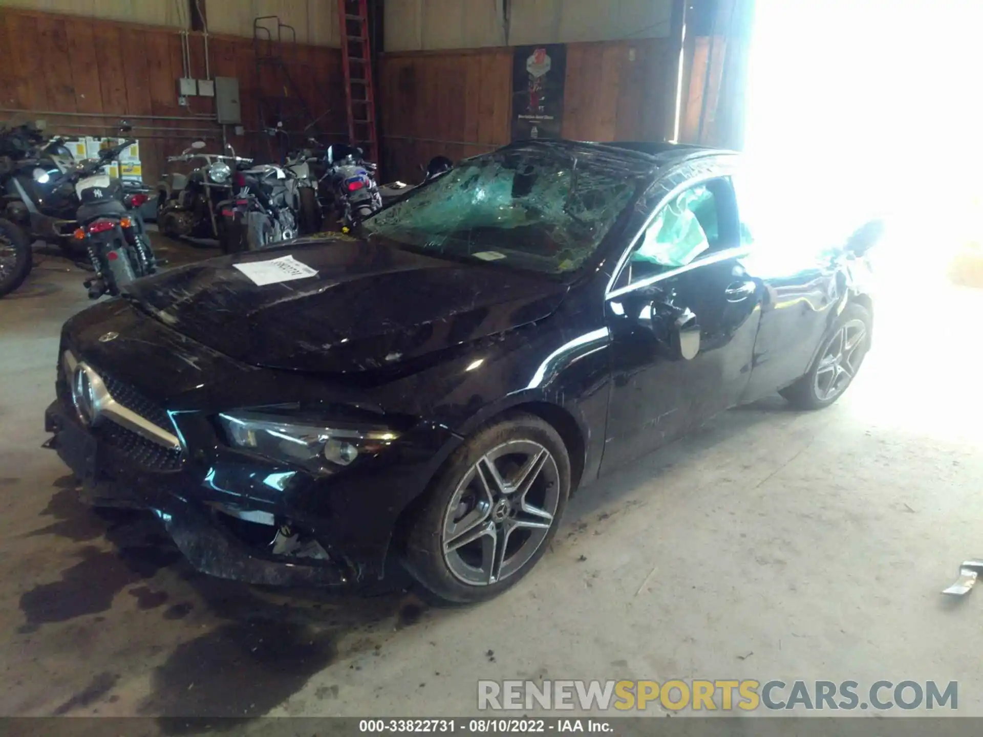 2 Photograph of a damaged car W1K5J4HB2NN248962 MERCEDES-BENZ CLA 2022