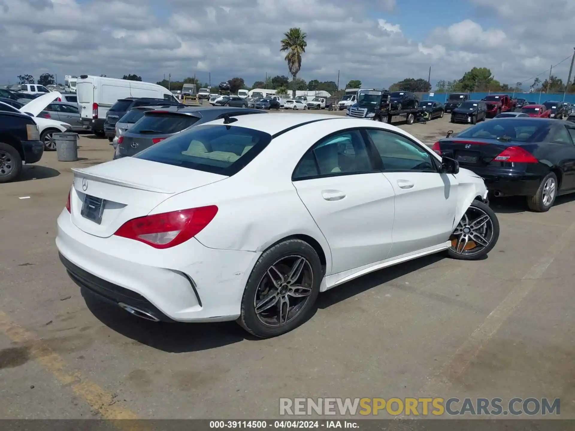 4 Photograph of a damaged car WDDSJ4EB8KN726997 MERCEDES-BENZ CLA 250 2019