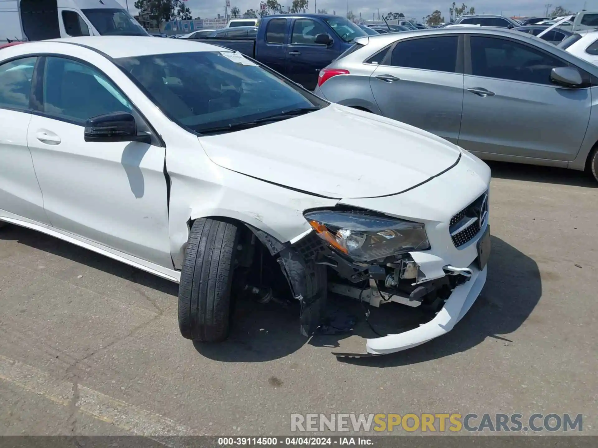 6 Photograph of a damaged car WDDSJ4EB8KN726997 MERCEDES-BENZ CLA 250 2019