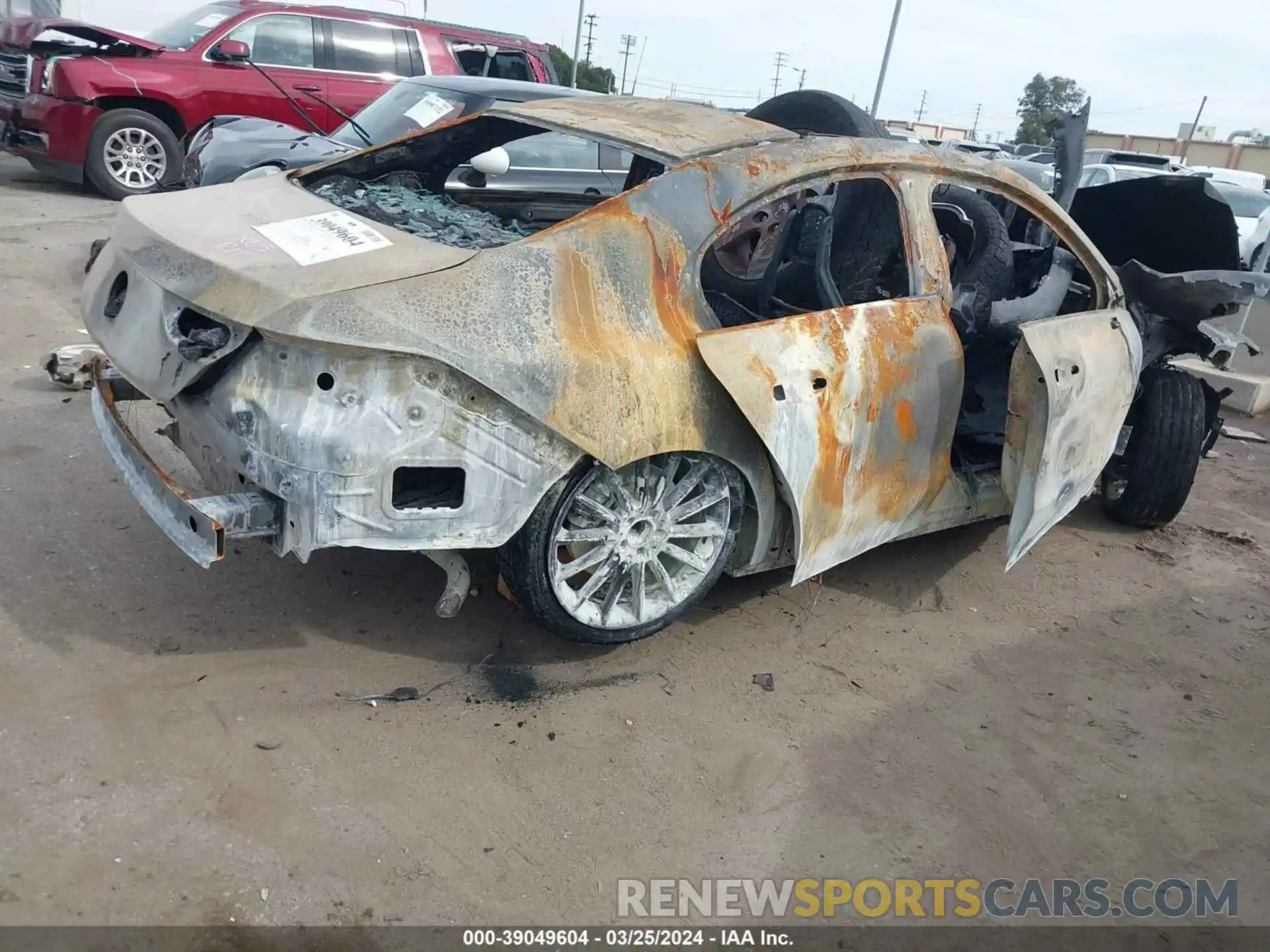 4 Photograph of a damaged car WDD5J4GB2LN072638 MERCEDES-BENZ CLA 250 2020