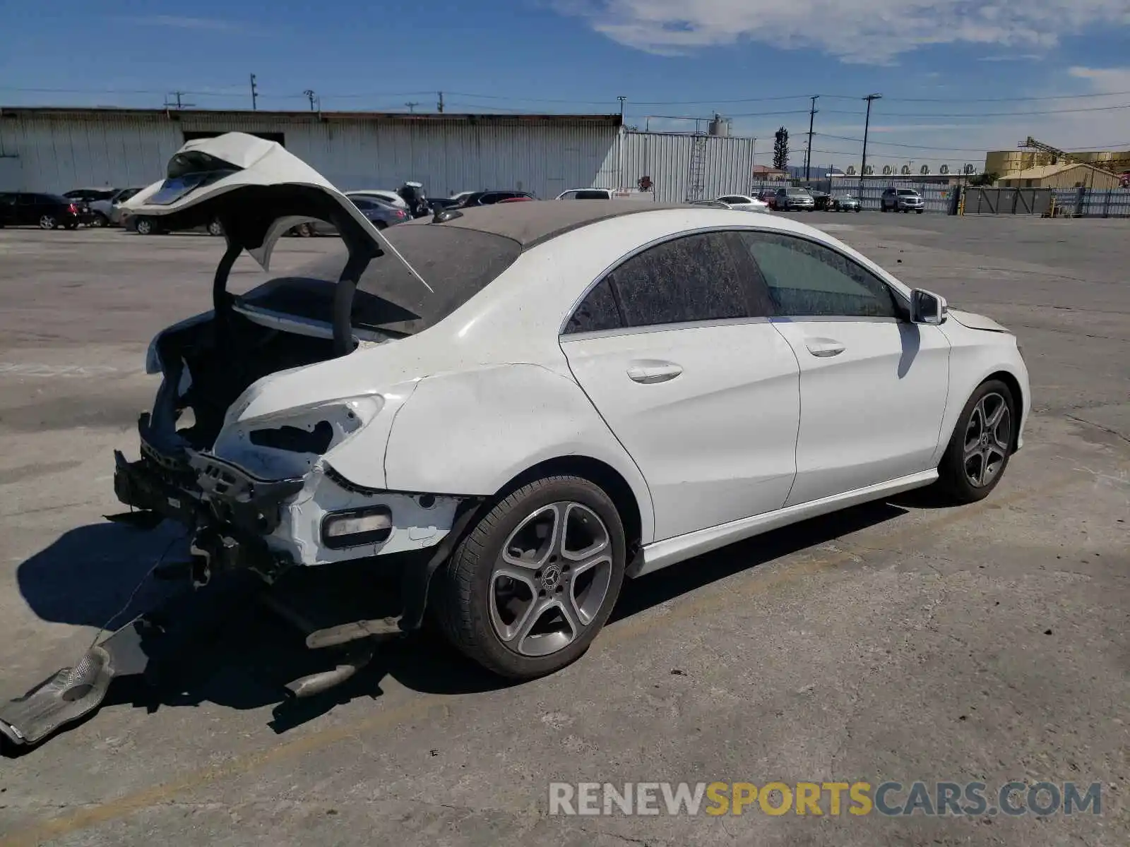 4 Photograph of a damaged car WDDSJ4EB2KN752219 MERCEDES-BENZ CLA-CLASS 2019