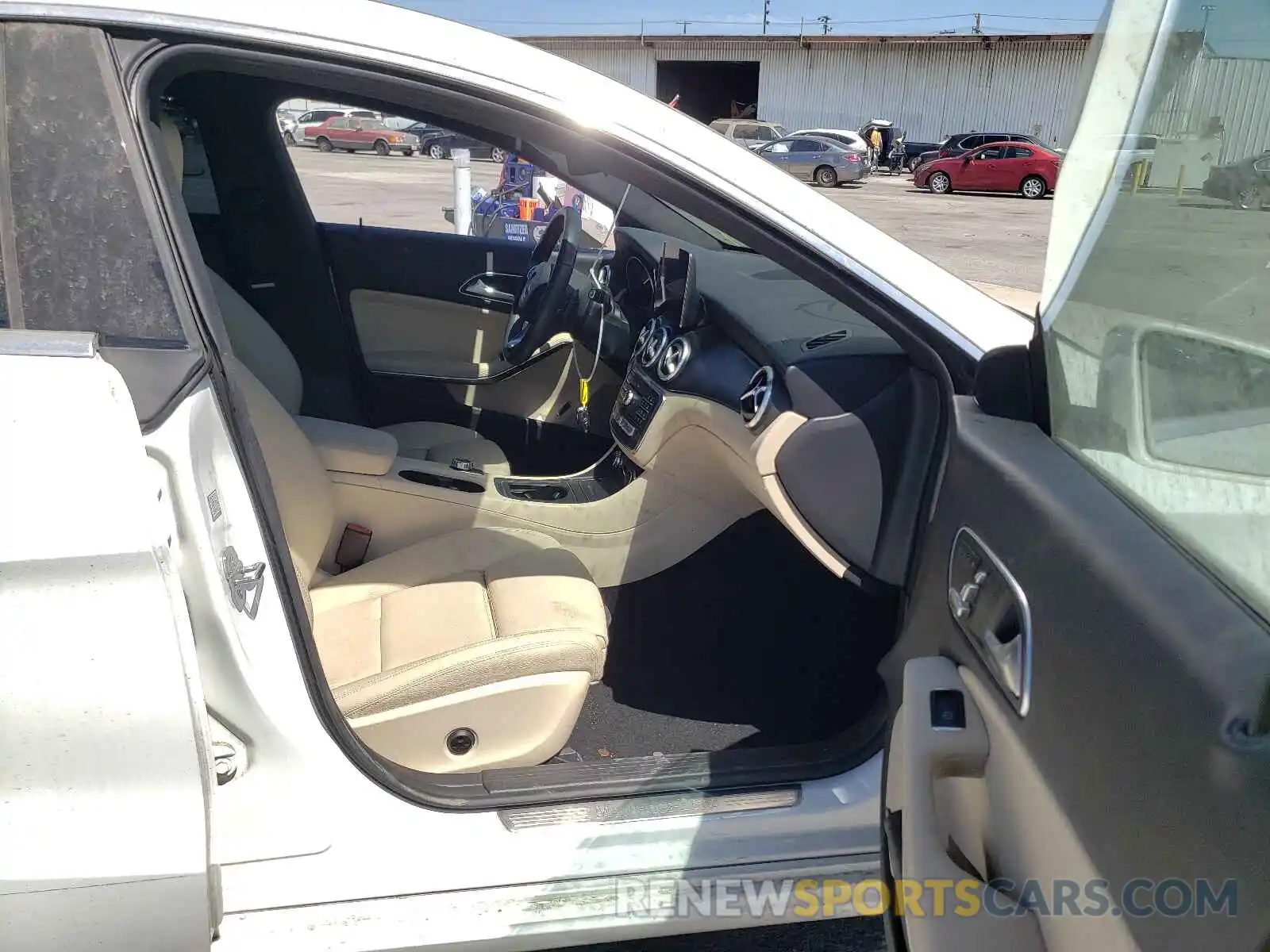 5 Photograph of a damaged car WDDSJ4EB2KN752219 MERCEDES-BENZ CLA-CLASS 2019