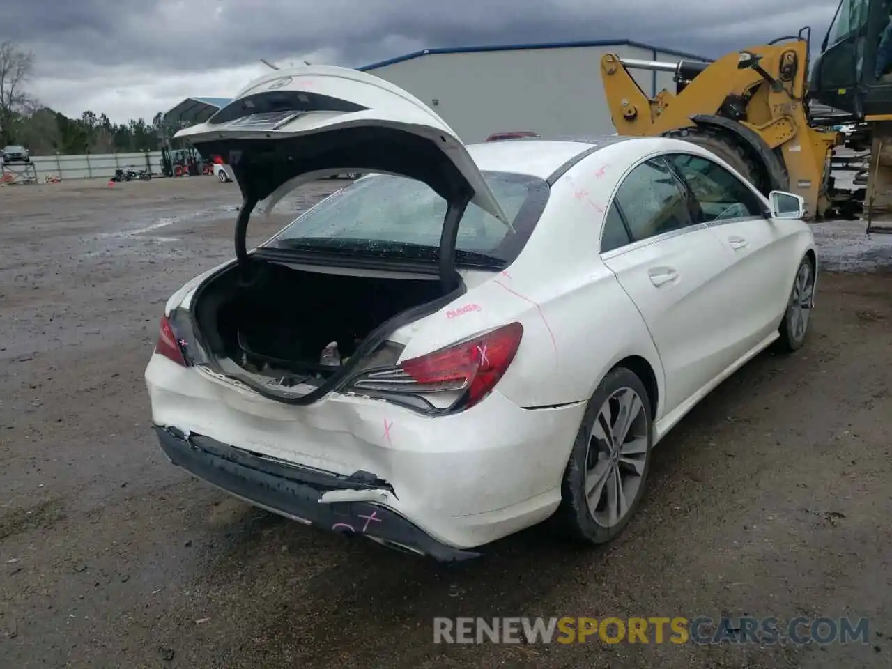 4 Photograph of a damaged car WDDSJ4EB4KN770091 MERCEDES-BENZ CLA-CLASS 2019