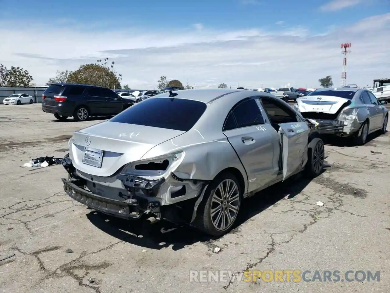 4 Photograph of a damaged car WDDSJ4EB5KN735687 MERCEDES-BENZ CLA-CLASS 2019