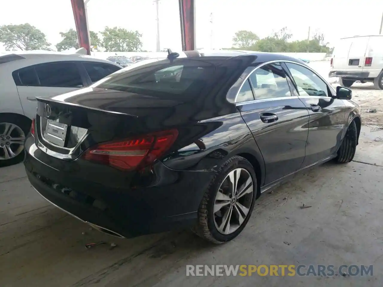 4 Photograph of a damaged car WDDSJ4EB6KN750425 MERCEDES-BENZ CLA-CLASS 2019