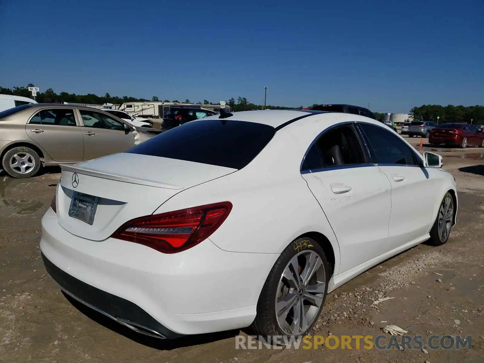 4 Фотография поврежденного автомобиля WDDSJ4EB7KN720088 MERCEDES-BENZ CLA-CLASS 2019