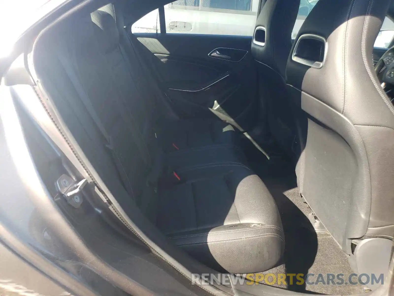 6 Photograph of a damaged car WDDSJ4GB3KN727780 MERCEDES-BENZ CLA-CLASS 2019