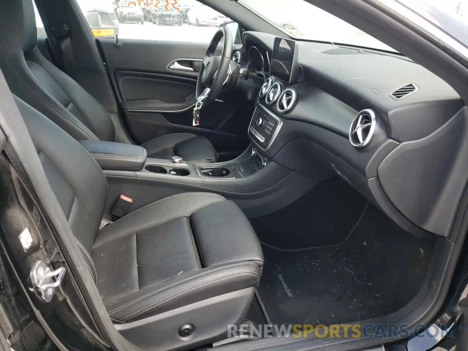 5 Photograph of a damaged car WDDSJ4GB7KN721111 MERCEDES-BENZ CLA-CLASS 2019