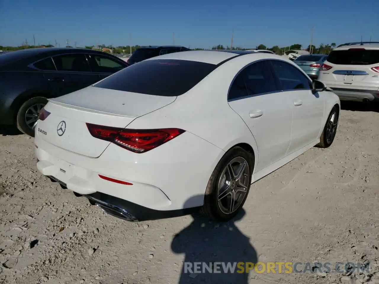 4 Photograph of a damaged car W1K5J4GB2LN092047 MERCEDES-BENZ CLA-CLASS 2020