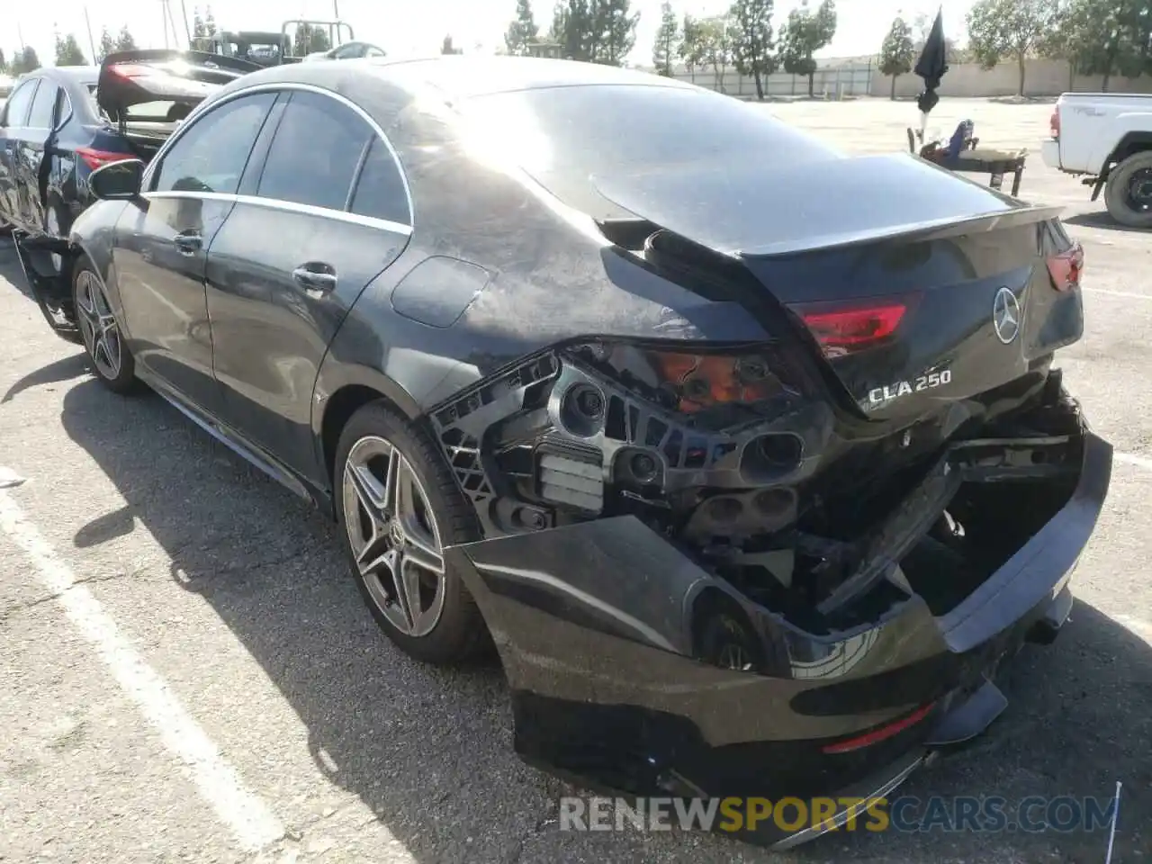 3 Photograph of a damaged car W1K5J4GBXLN099134 MERCEDES-BENZ CLA-CLASS 2020