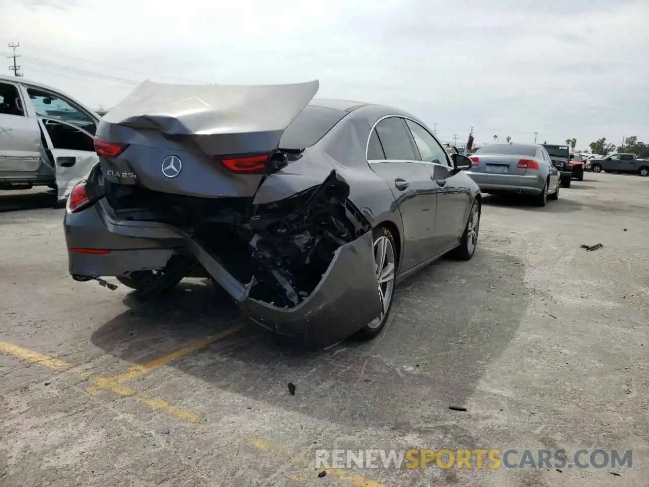 4 Photograph of a damaged car WDD5J4GB0LN035572 MERCEDES-BENZ CLA-CLASS 2020