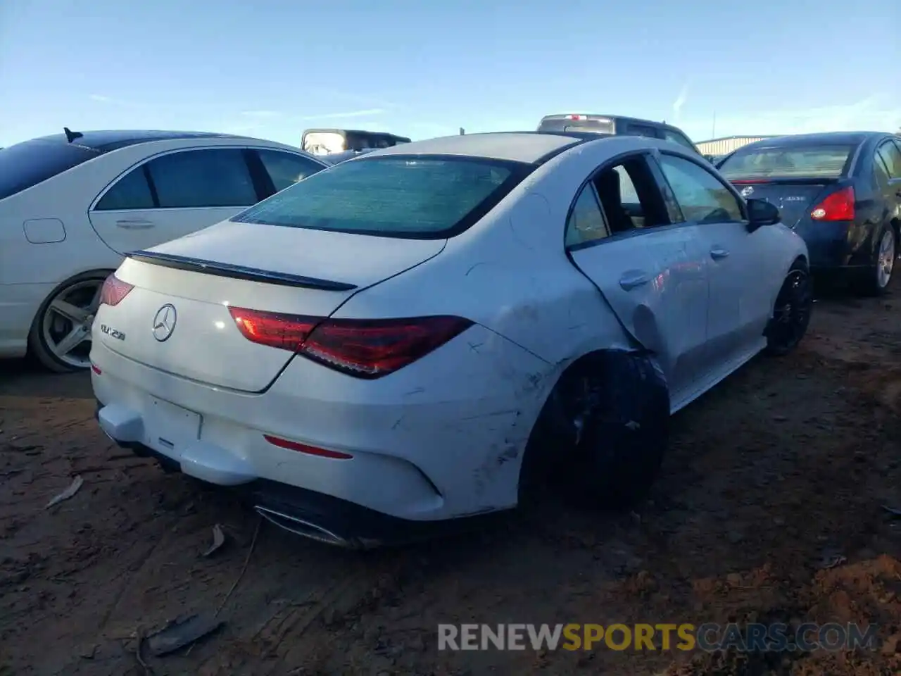 4 Photograph of a damaged car W1K5J4GB1NN250221 MERCEDES-BENZ CLA-CLASS 2022