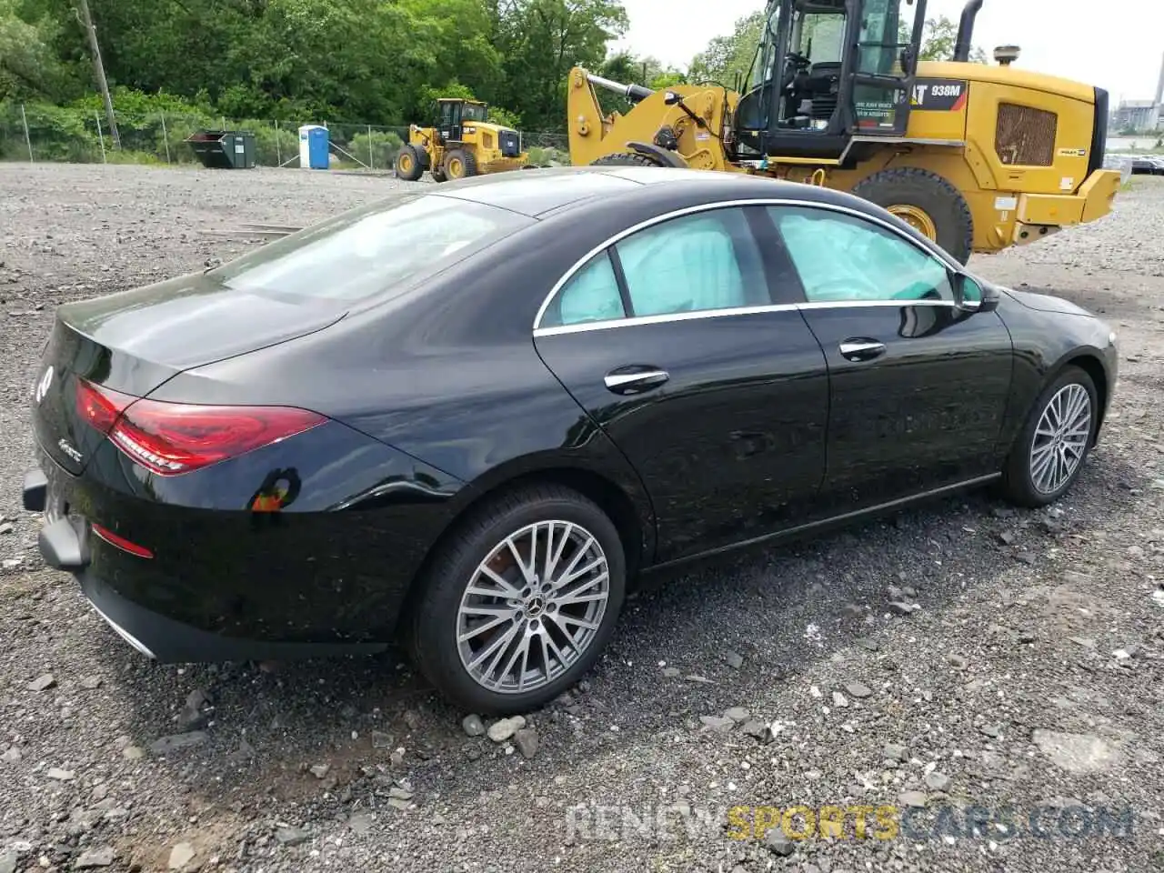 4 Photograph of a damaged car W1K5J4HB0NN263699 MERCEDES-BENZ CLA-CLASS 2022