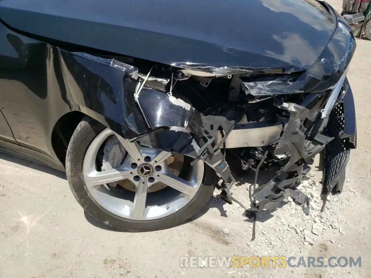 9 Photograph of a damaged car WDD2J5JB9KA040101 MERCEDES-BENZ CLC-CLASS 2019