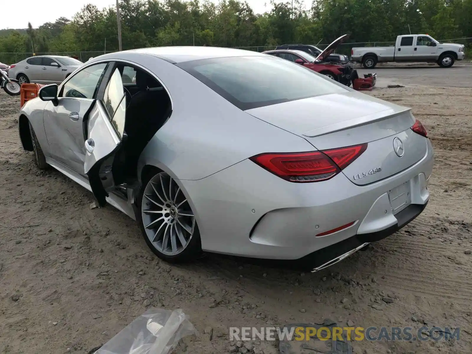 3 Photograph of a damaged car WDD2J5JBXLA048855 MERCEDES-BENZ CLC-CLASS 2020