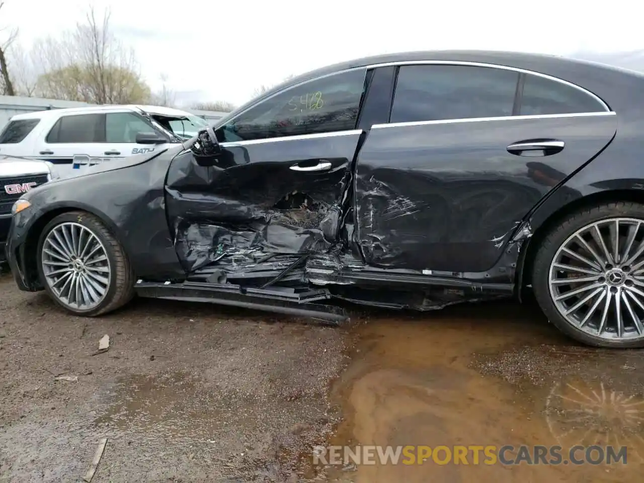 9 Photograph of a damaged car W1K2J5KB9NA095411 MERCEDES-BENZ CLC-CLASS 2022