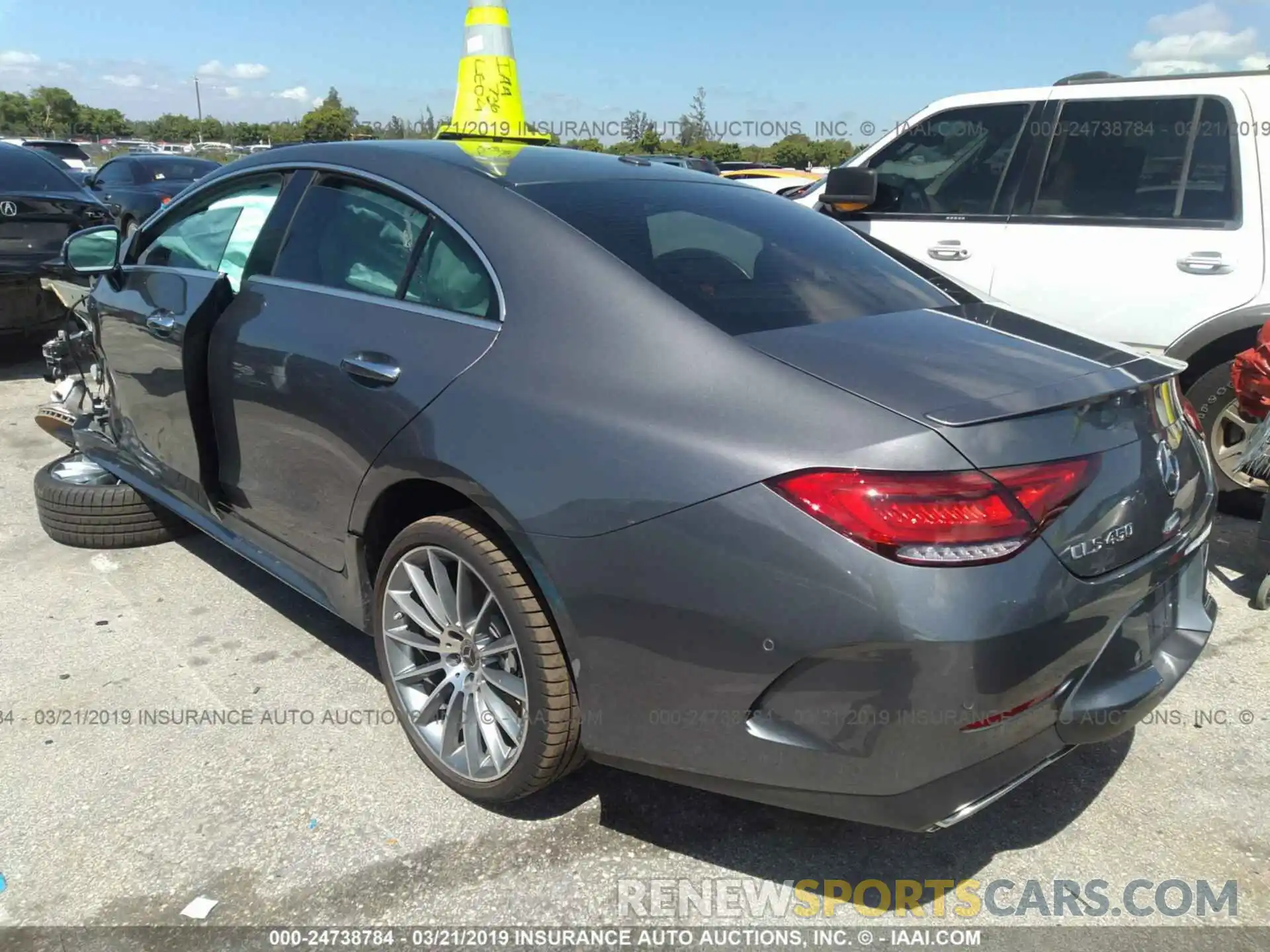 3 Photograph of a damaged car WDD2J5JB1KA013345 MERCEDES-BENZ CLS 2019