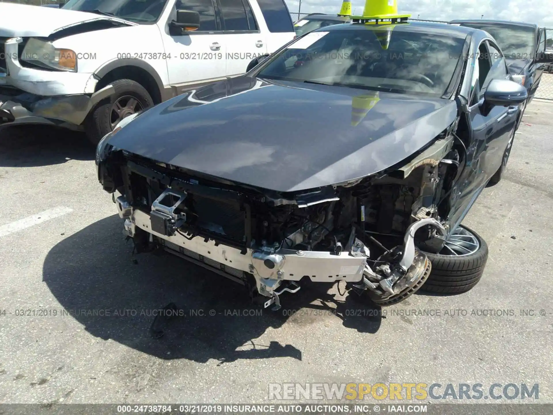 6 Photograph of a damaged car WDD2J5JB1KA013345 MERCEDES-BENZ CLS 2019