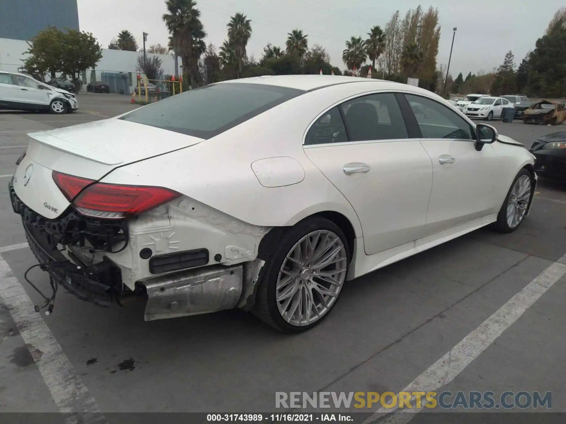 4 Photograph of a damaged car WDD2J5KB6KA036246 MERCEDES-BENZ CLS 2019