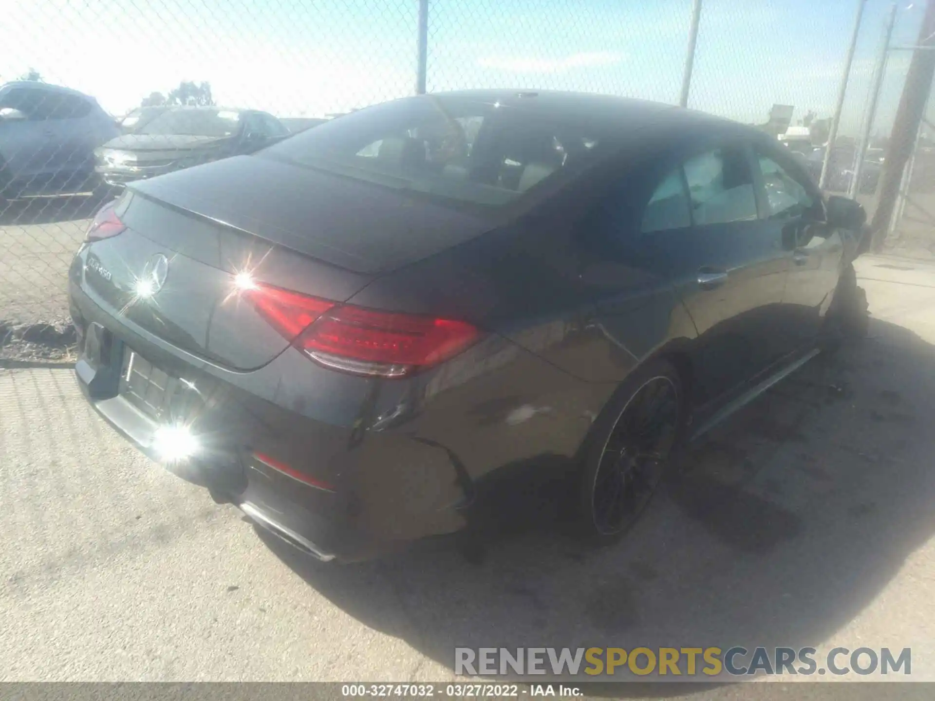 4 Photograph of a damaged car W1K2J5JB3LA077422 MERCEDES-BENZ CLS 2020