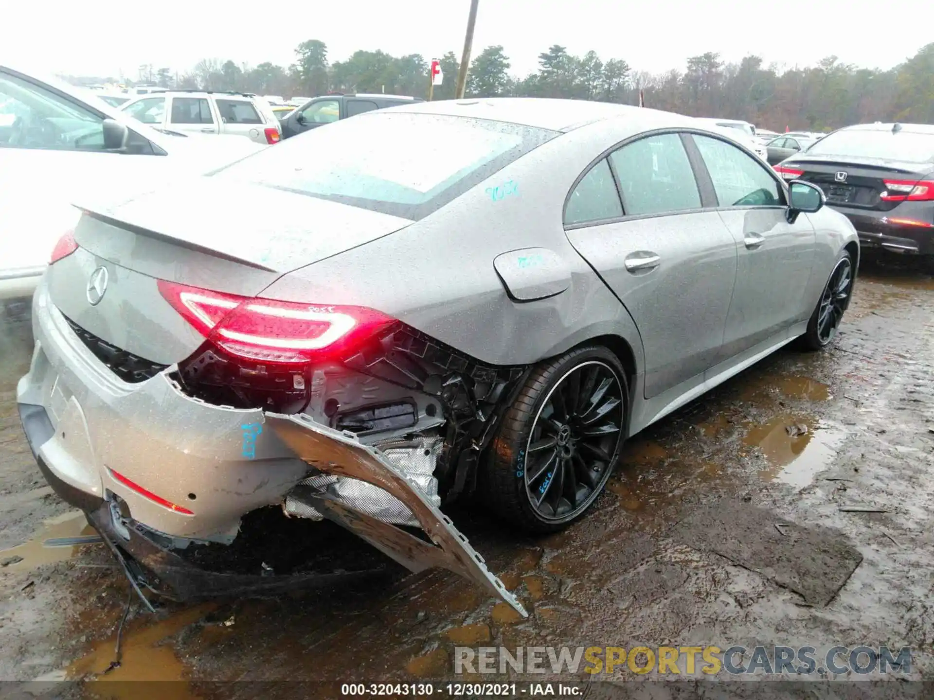 4 Photograph of a damaged car W1K2J5KB6MA089337 MERCEDES-BENZ CLS 2021