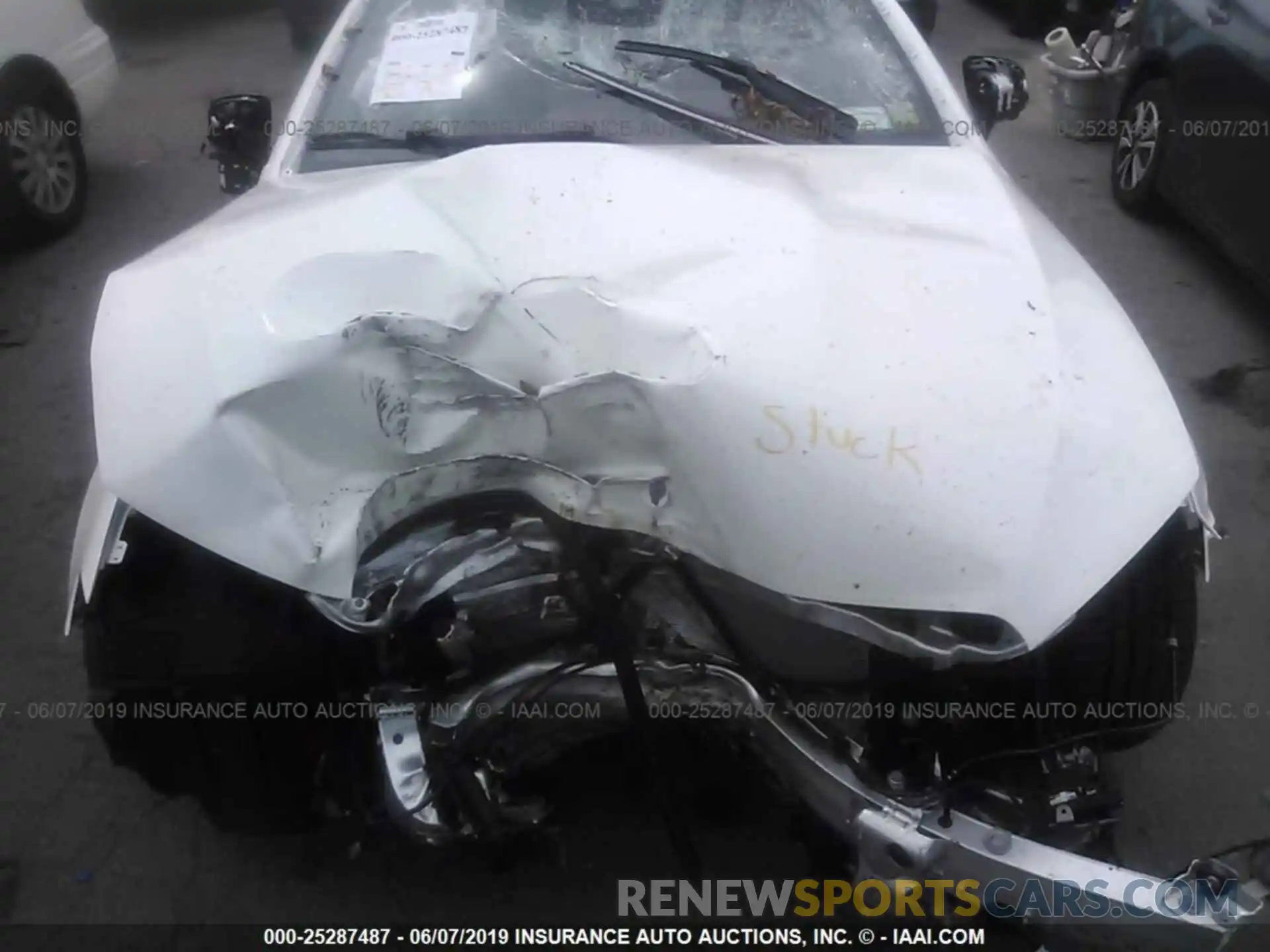 10 Photograph of a damaged car WDD1K6BB1KF086926 MERCEDES-BENZ E 2019