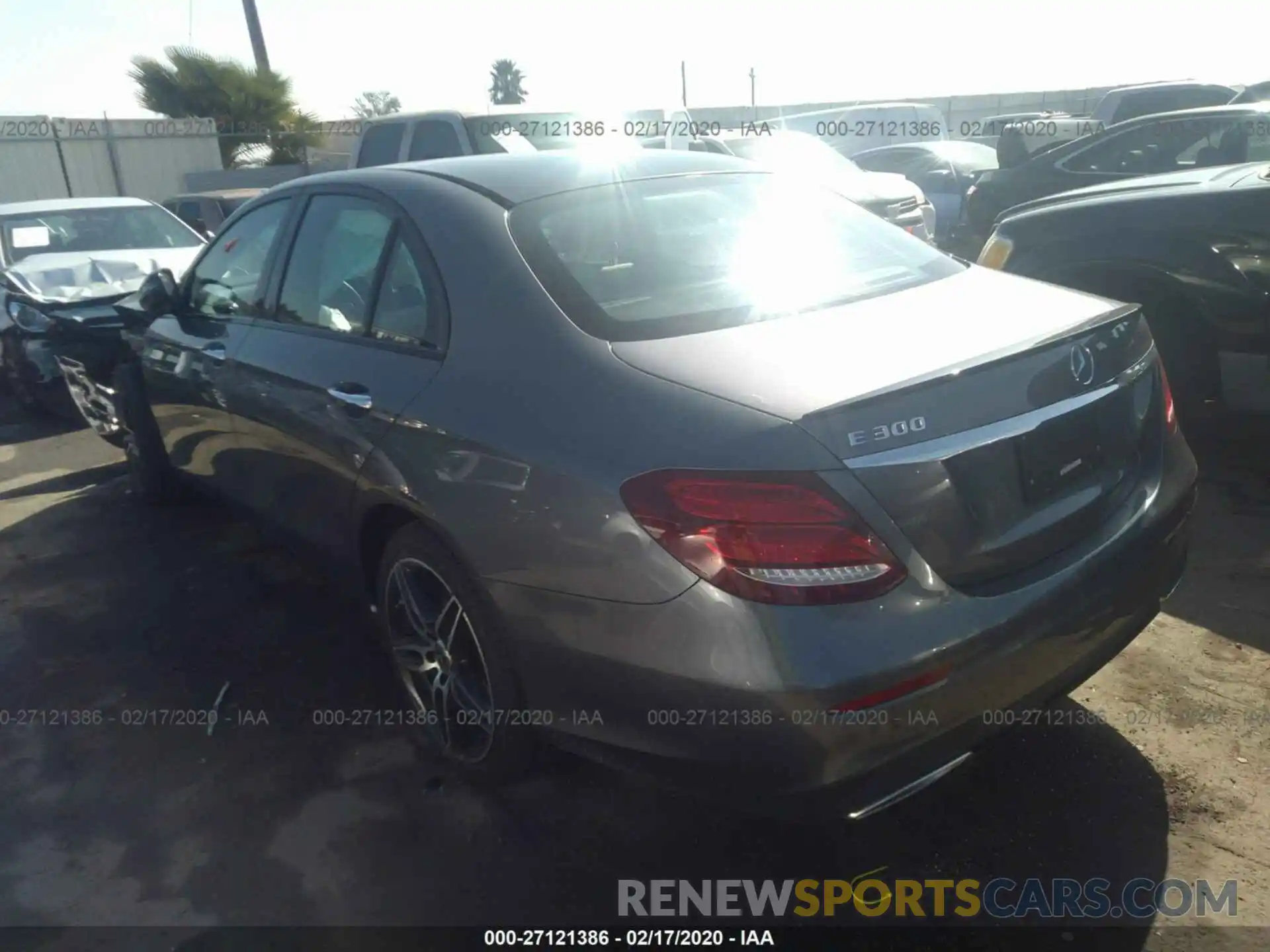 3 Photograph of a damaged car WDDZF4JB0KA551576 MERCEDES-BENZ E 2019