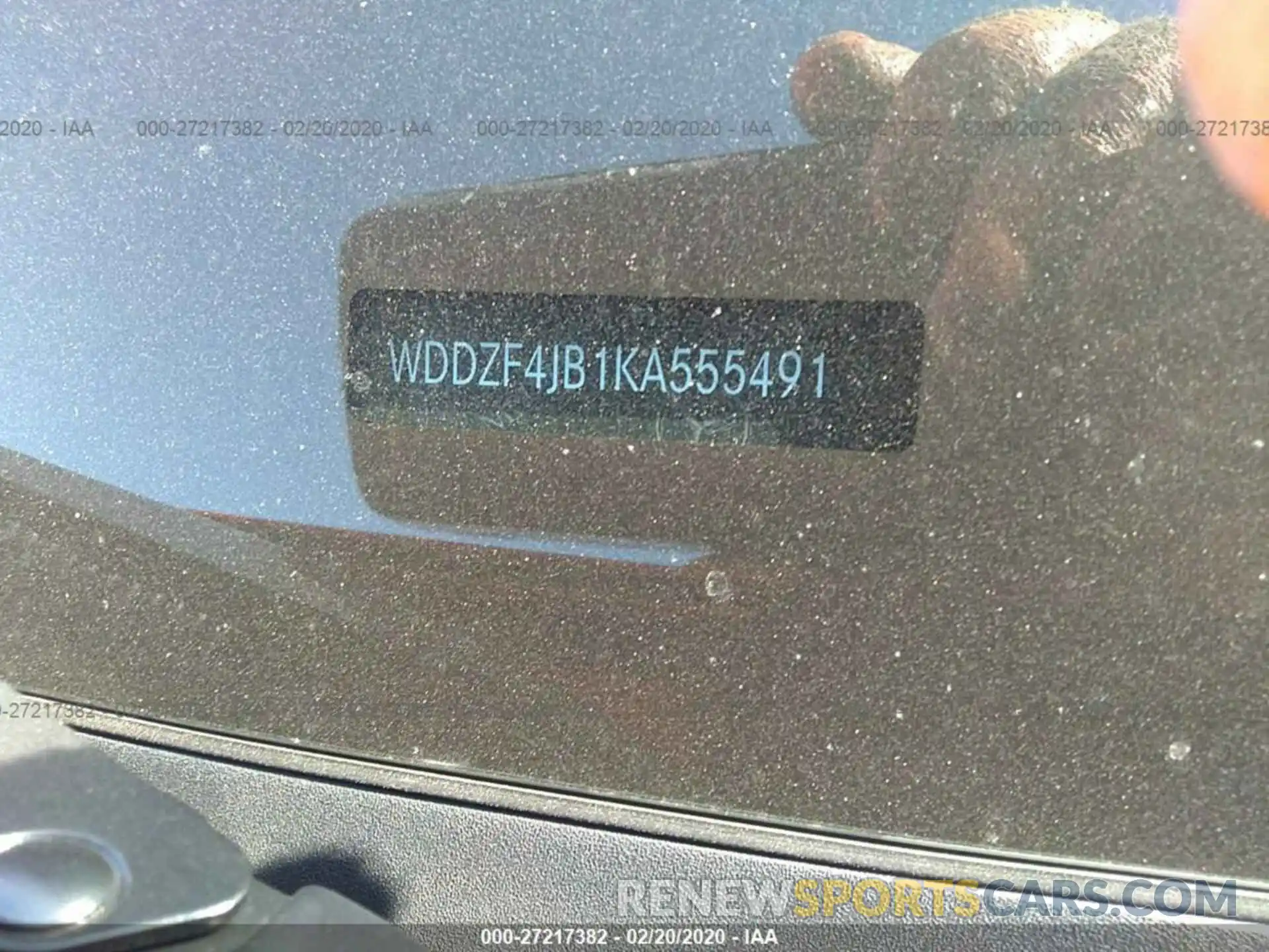 9 Photograph of a damaged car WDDZF4JB1KA555491 MERCEDES-BENZ E 2019