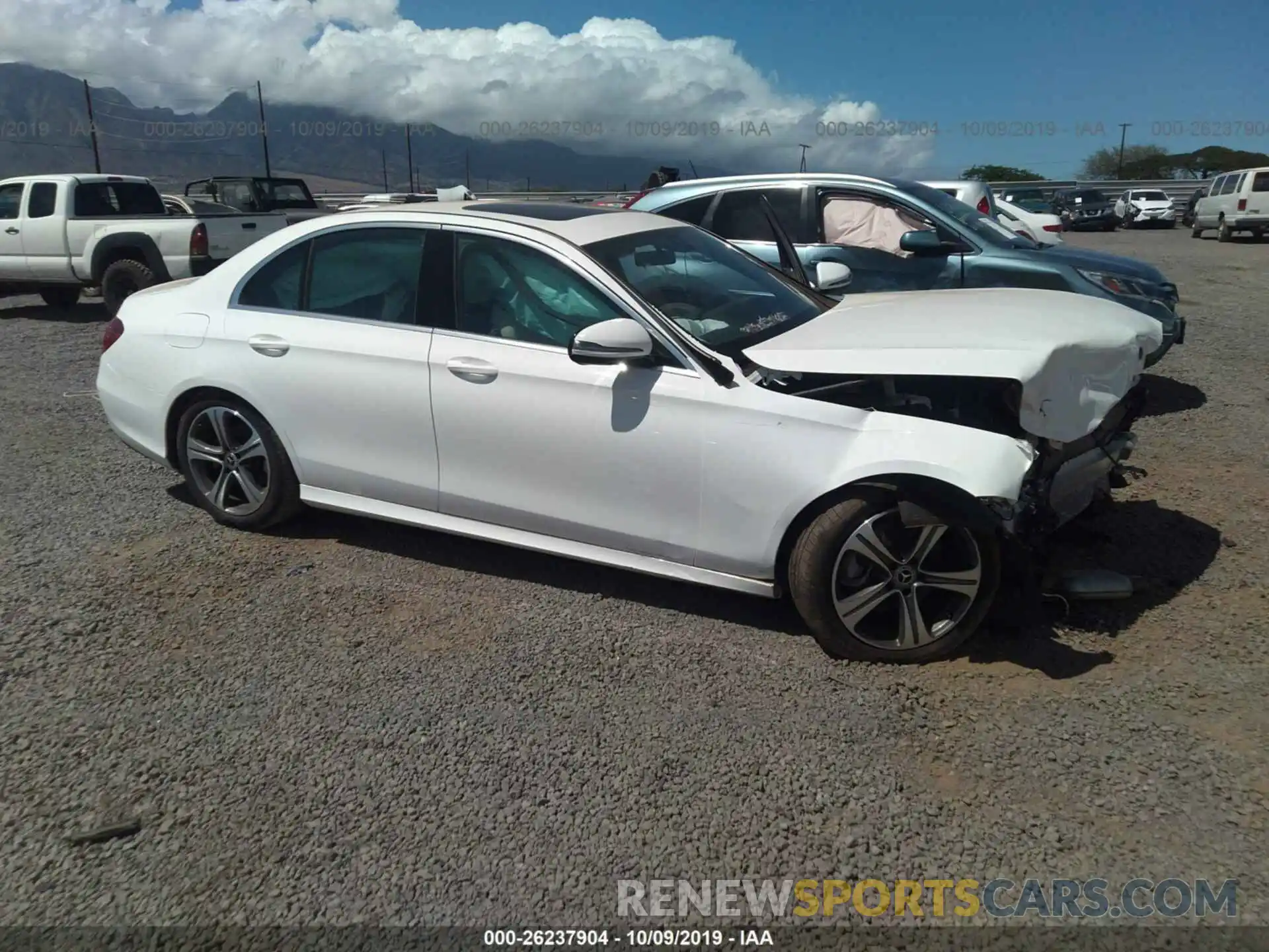 1 Photograph of a damaged car WDDZF4JB1KA562277 MERCEDES-BENZ E 2019