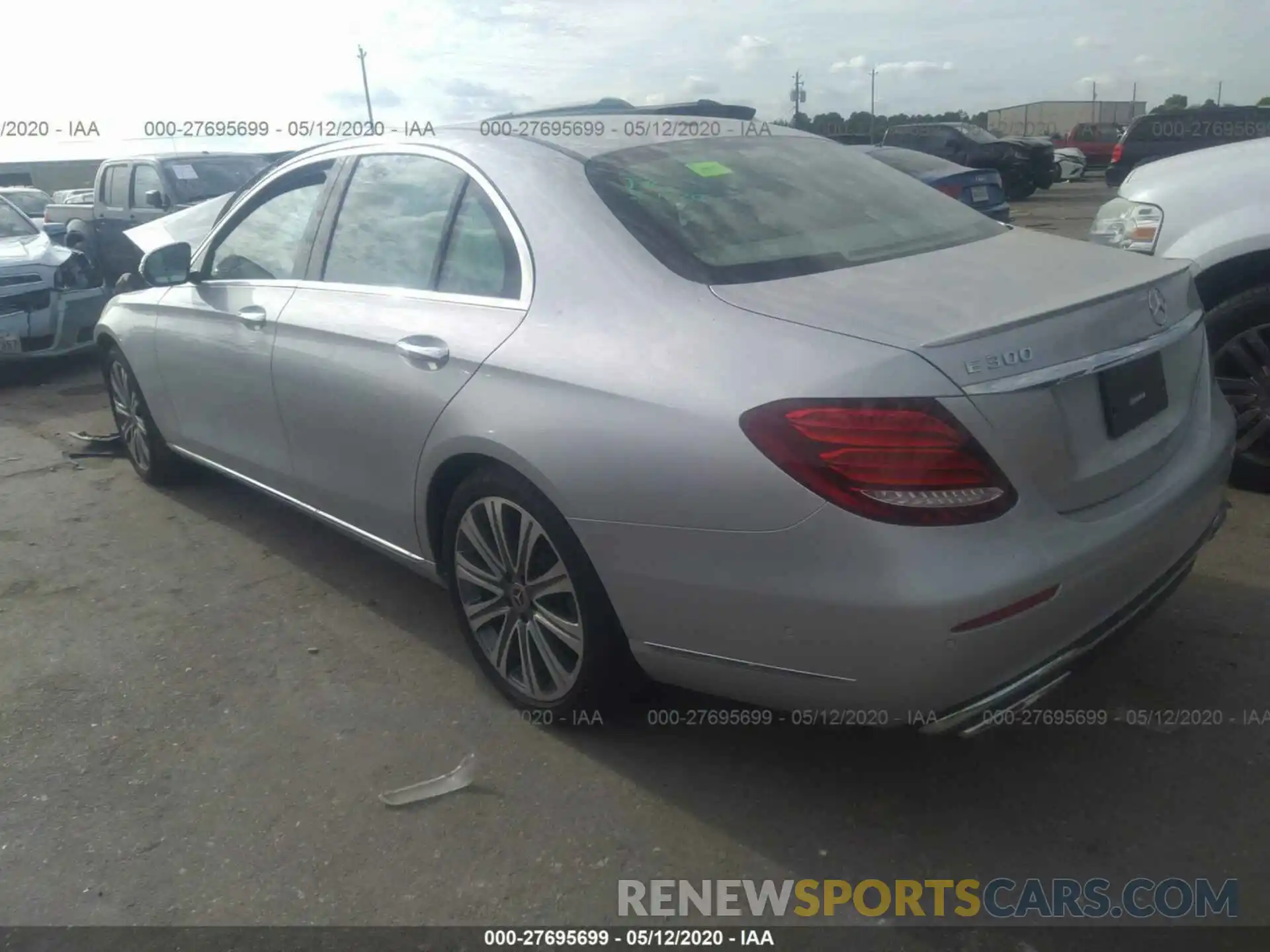 3 Photograph of a damaged car WDDZF4JB1KA589320 MERCEDES-BENZ E 2019