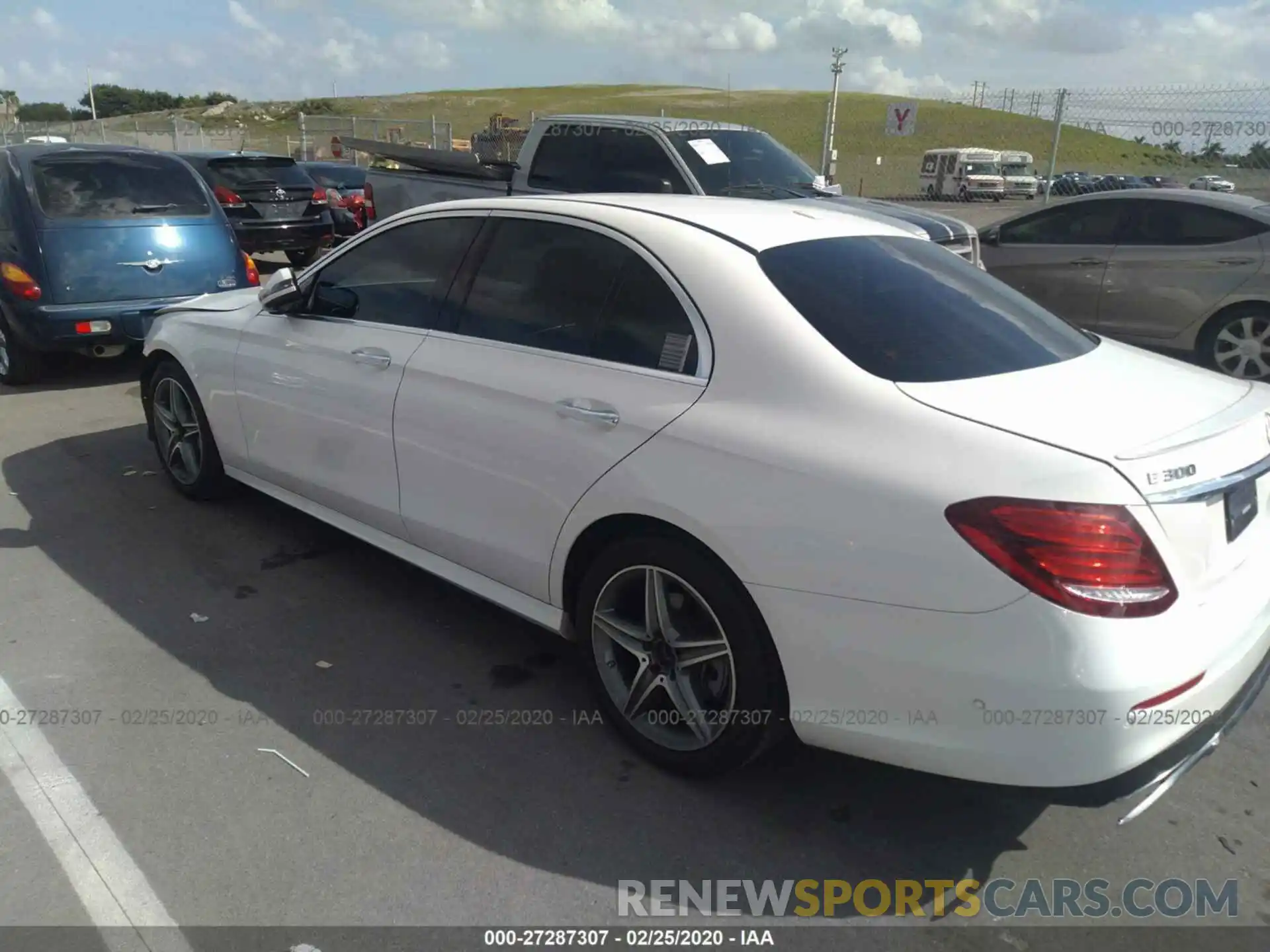 3 Photograph of a damaged car WDDZF4JB2KA516604 MERCEDES-BENZ E 2019