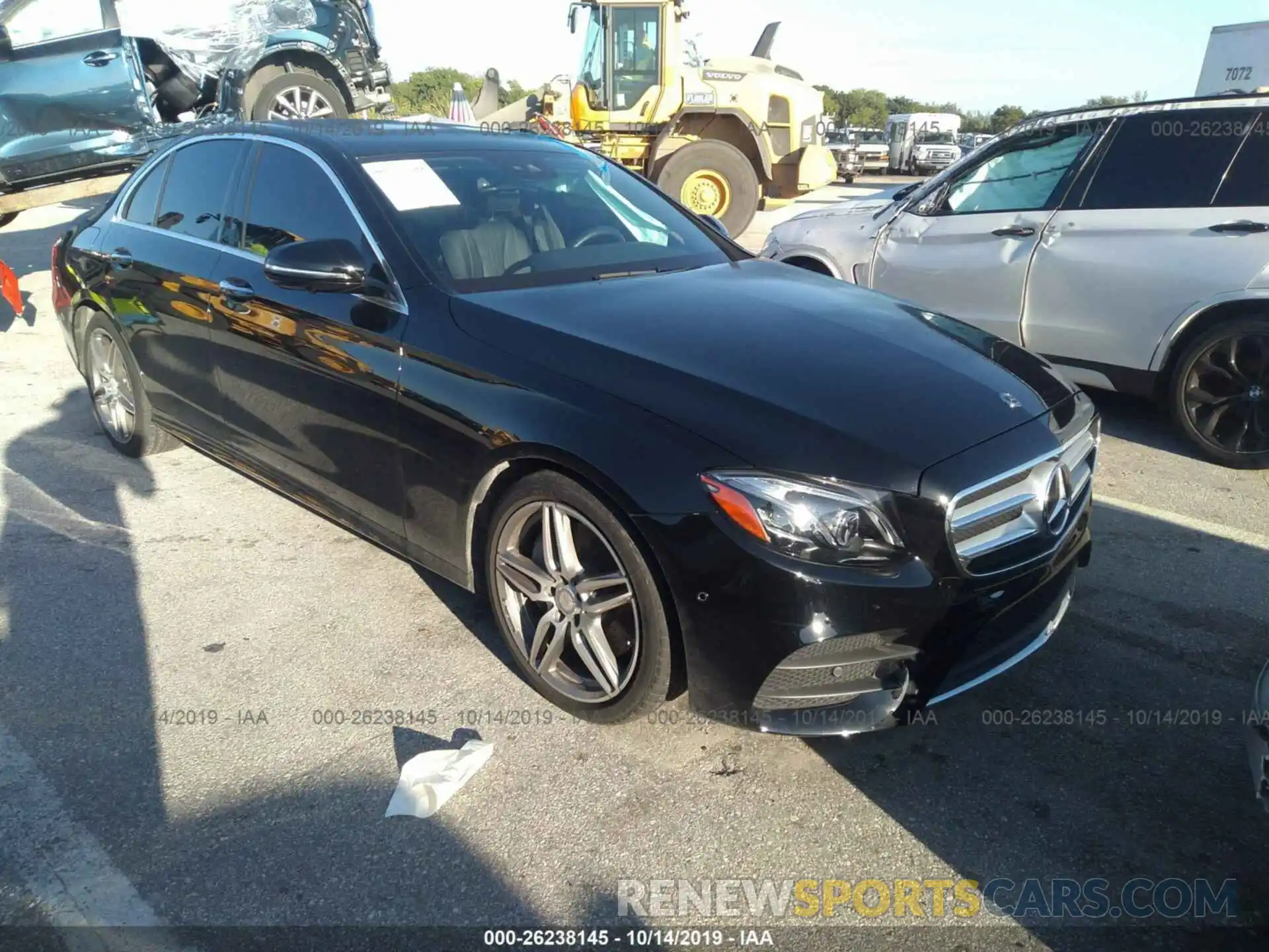 1 Photograph of a damaged car WDDZF4JB3KA520709 MERCEDES-BENZ E 2019