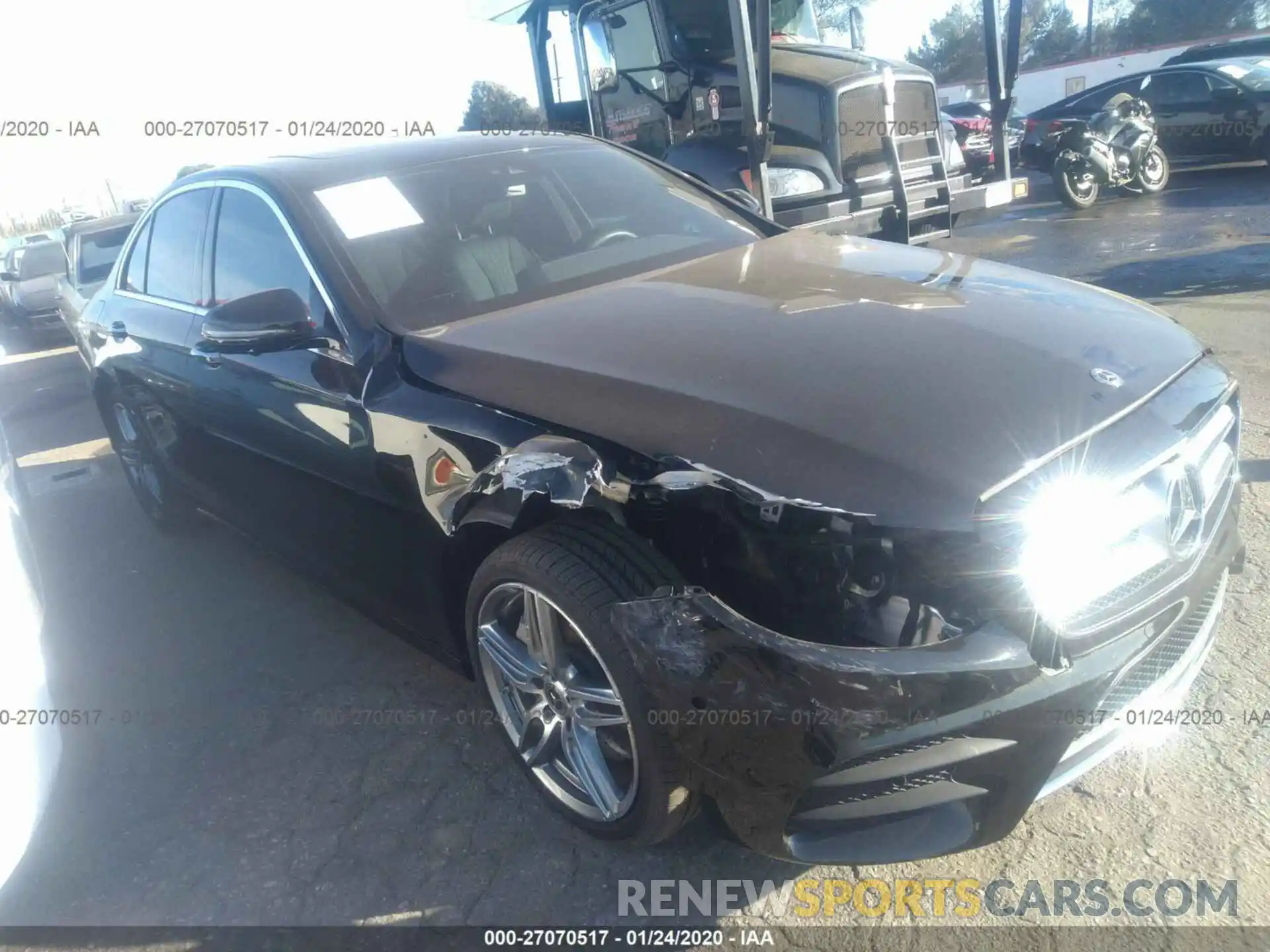 1 Photograph of a damaged car WDDZF4JB5KA527130 MERCEDES-BENZ E 2019