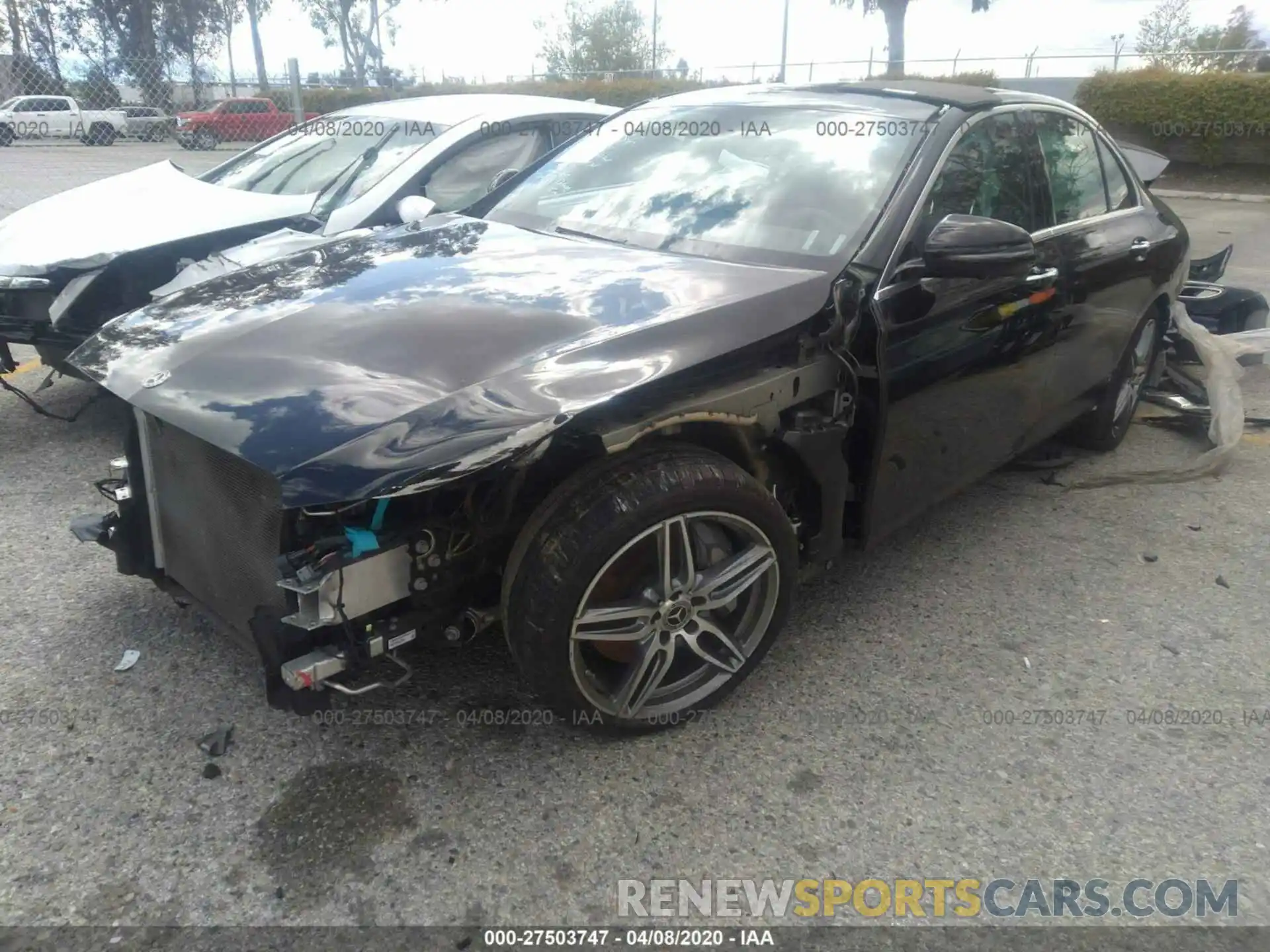 2 Photograph of a damaged car WDDZF4JB5KA528164 MERCEDES-BENZ E 2019