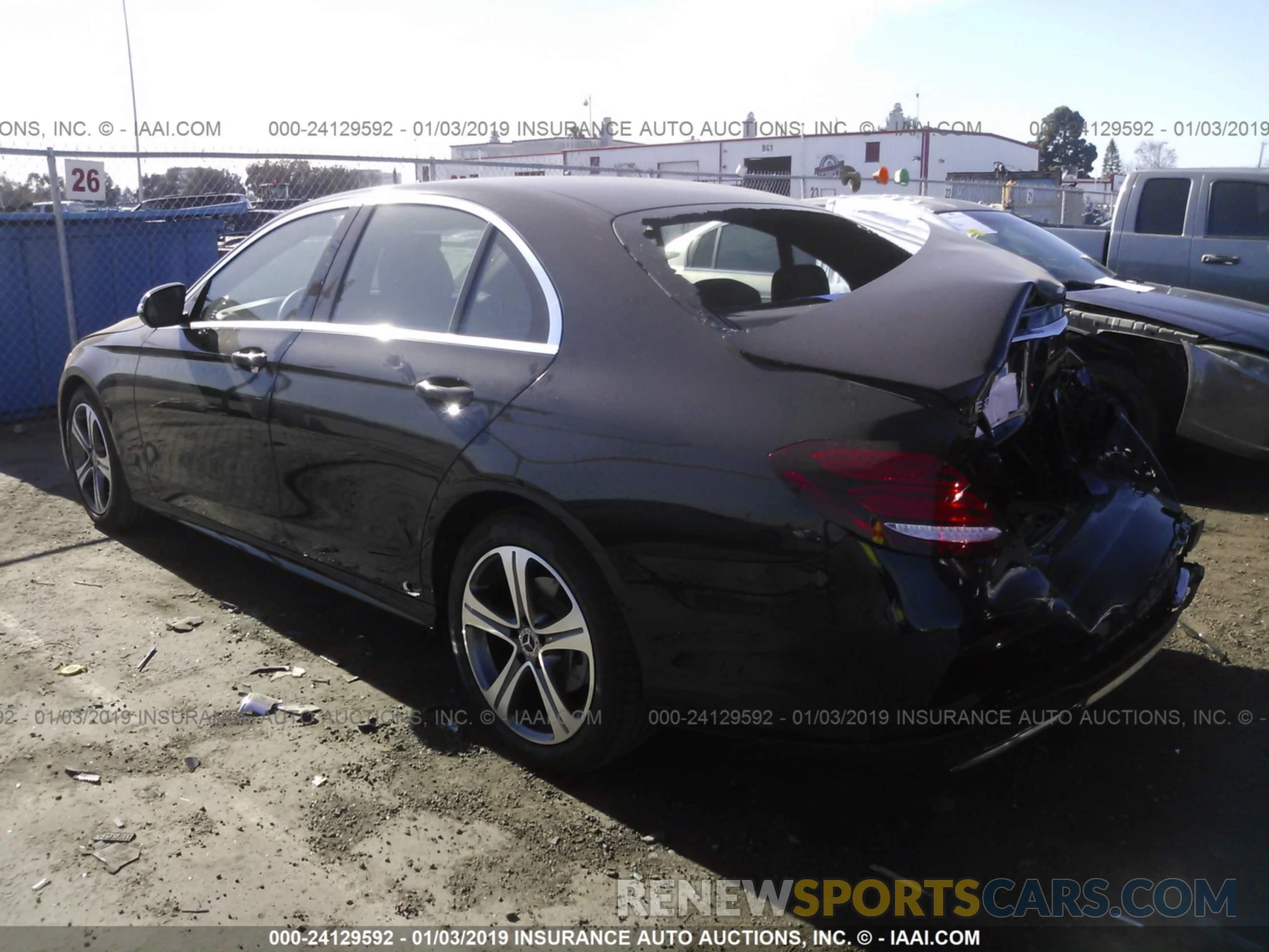 3 Photograph of a damaged car WDDZF4JB5KA561424 MERCEDES-BENZ E 2019